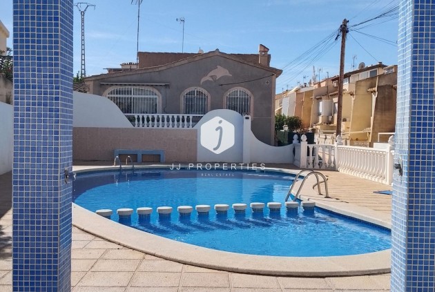 Chalet - Segunda mano - Torrevieja -
                Los Balcones