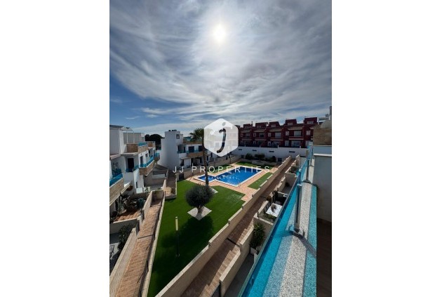 Chalet - Tweedehands - Bigastro -
                Comunidad Valenciana