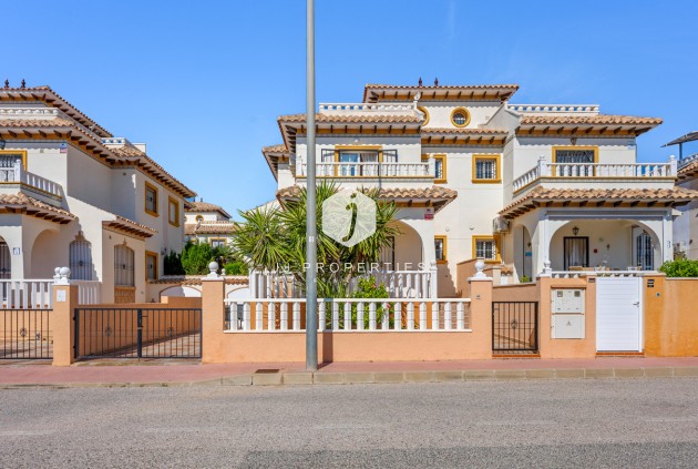 Chalet - Tweedehands - Cabo Roig -
                Costa Blanca