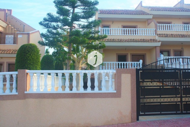 Chalet - Tweedehands - Los Altos -
                Costa Blanca