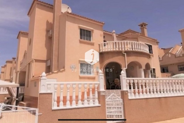 Chalet - Tweedehands - Orihuela Costa -
                Costa Blanca