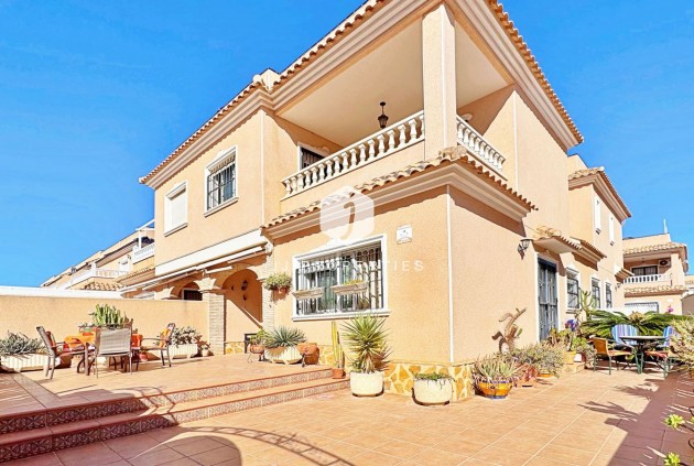 Chalet - Tweedehands - Orihuela Costa -
                Costa Blanca