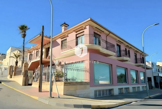 Chalet - Tweedehands - San Miguel de Salinas -
                Inland