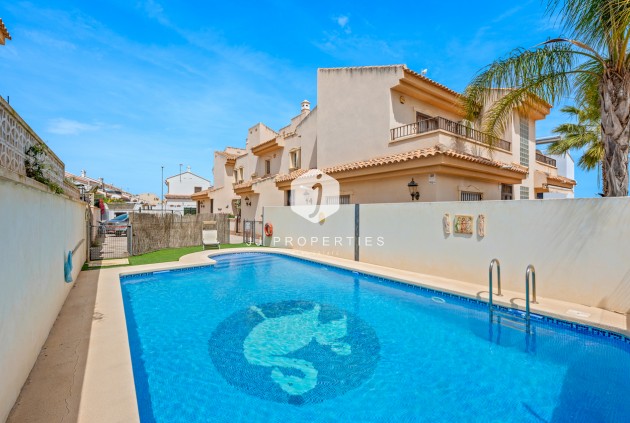 Chalet - Tweedehands - San Miguel de Salinas -
                Inland