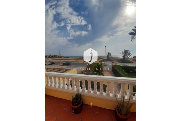 Chalet - Tweedehands -
            Torrevieja - C-93729