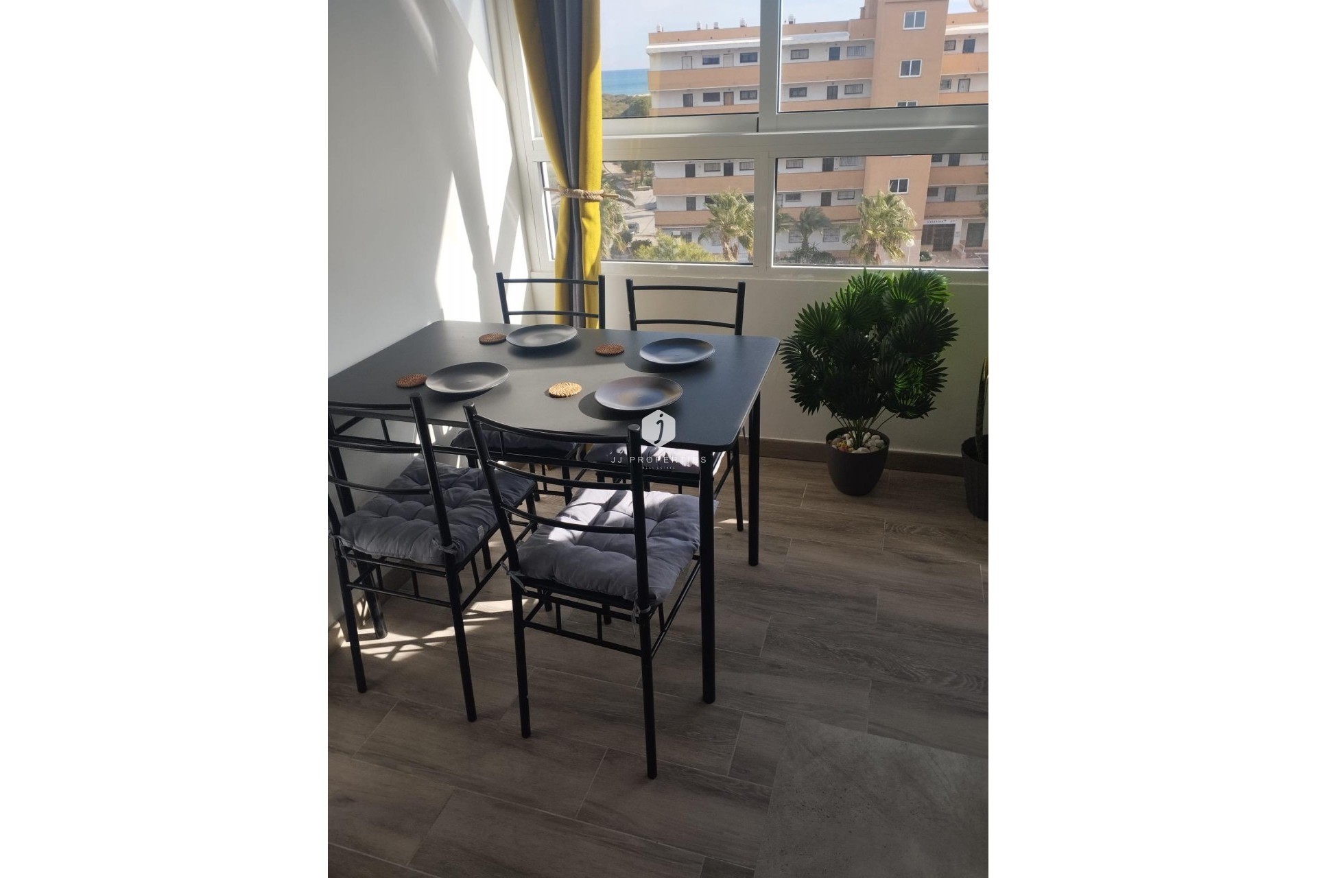 D'occasion - Appartement -
Guardamar del Segura - Pinomar