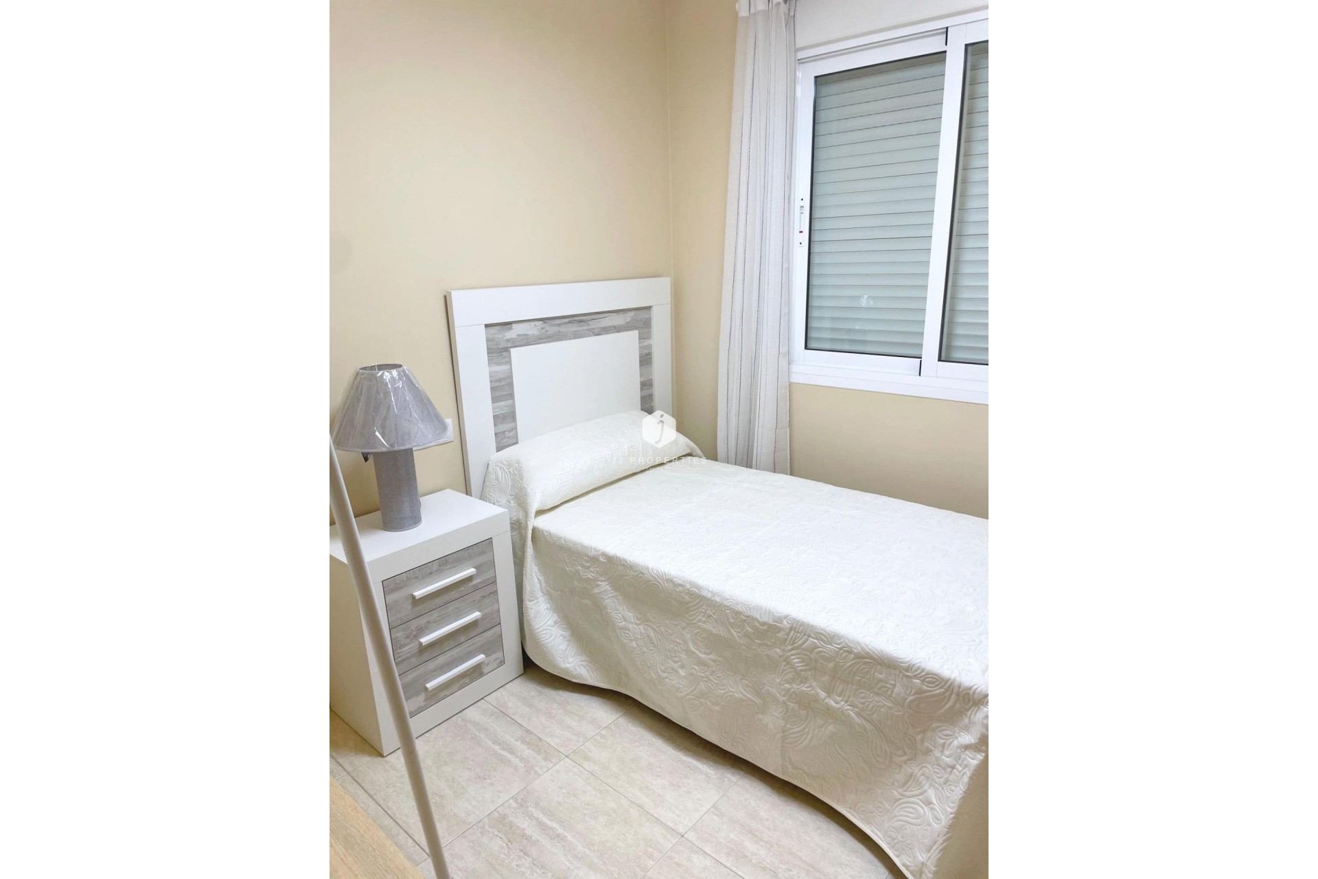 D'occasion - Appartement -
Guardamar del Segura - puerto deportivo