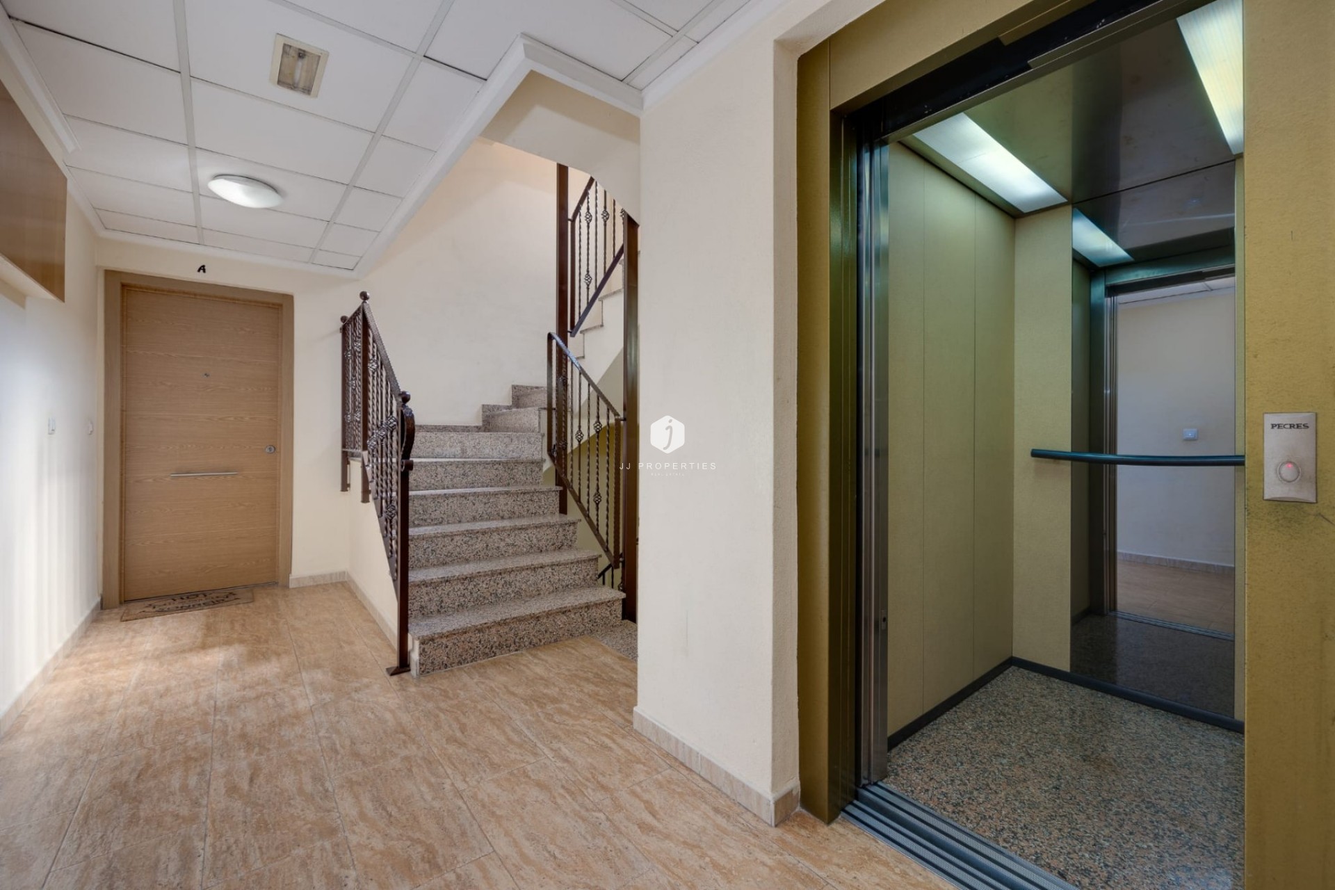 D'occasion - Appartement -
Jacarilla - Inland