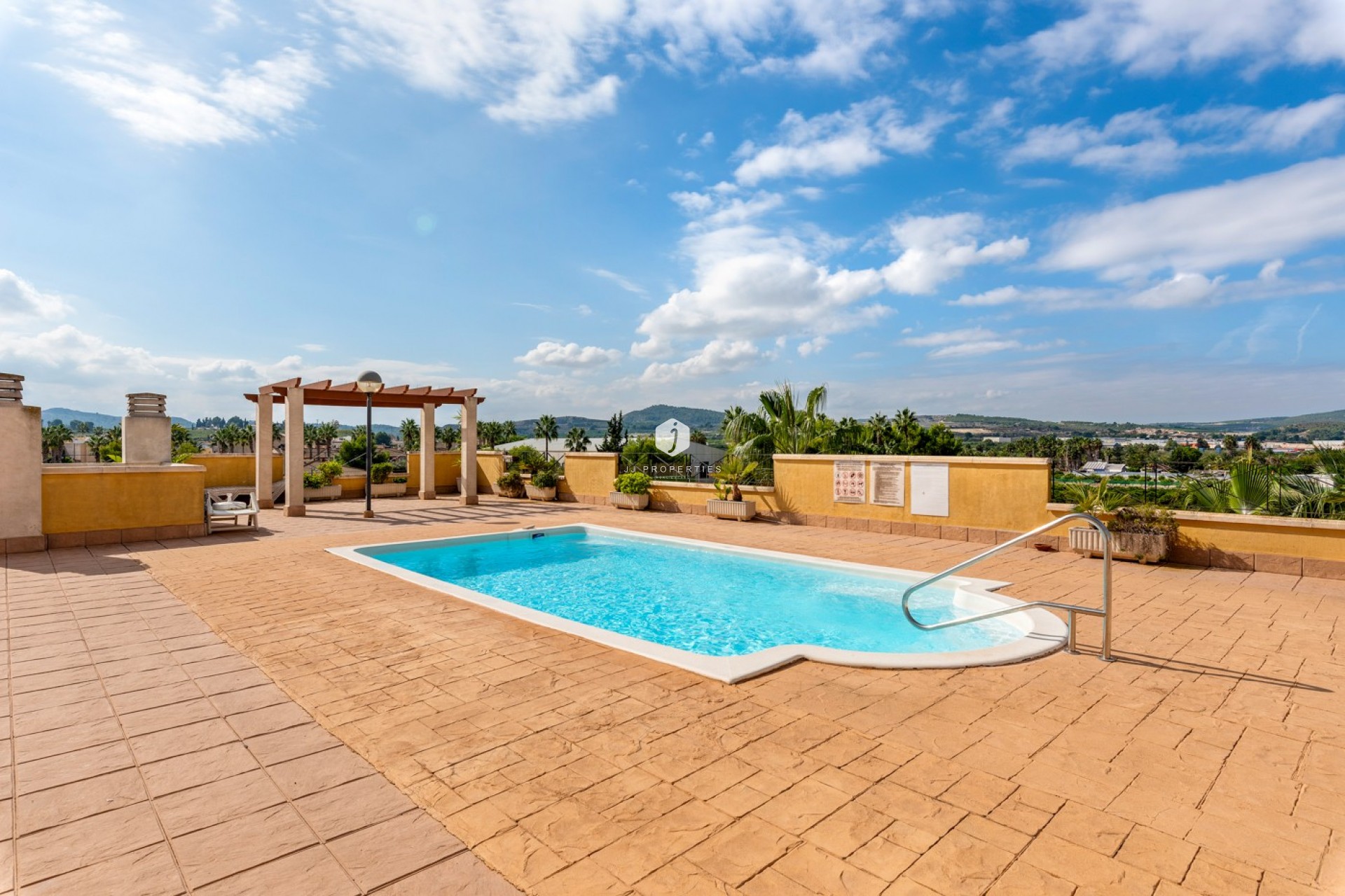 D'occasion - Appartement -
Jacarilla - Inland