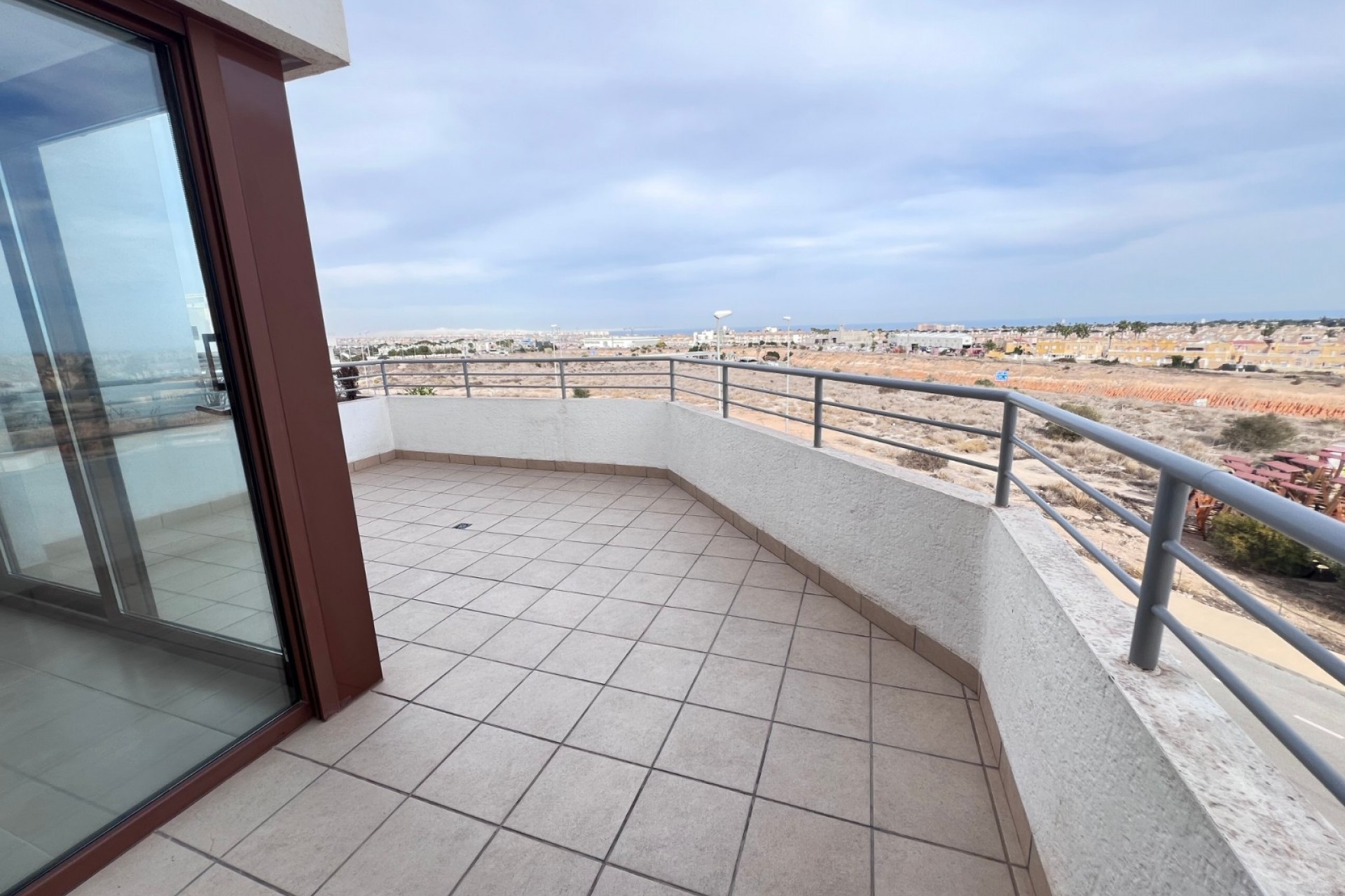 D'occasion - Appartement -
Lomas De Campoamor - Inland