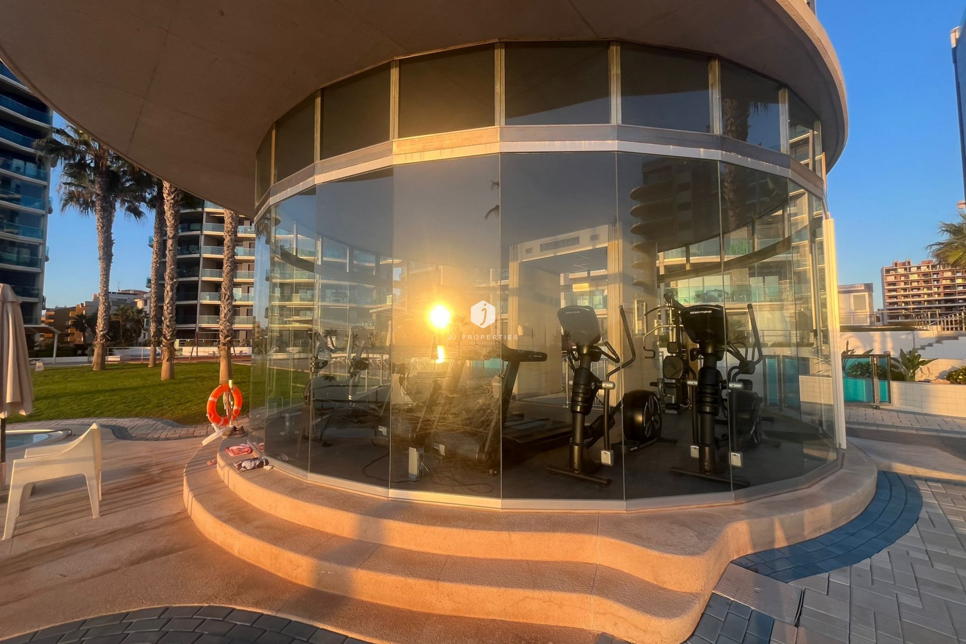 D'occasion - Appartement -
Punta Prima - Costa Blanca