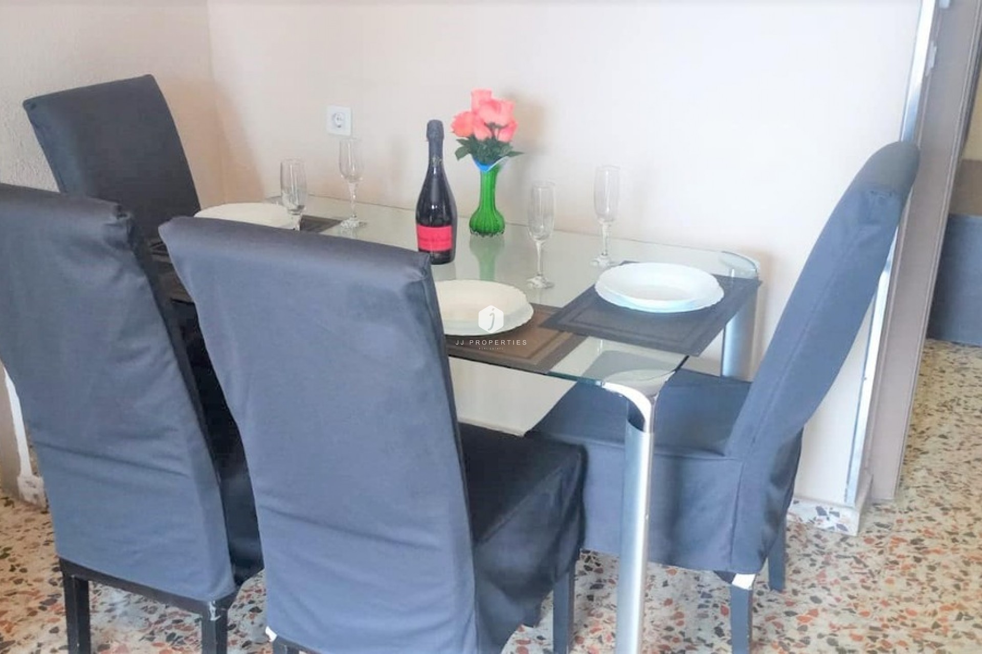 D'occasion - Appartement -
Punta Prima - Costa Blanca