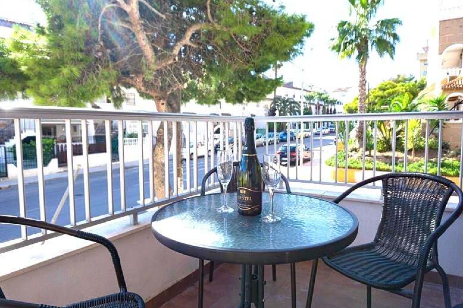 D'occasion - Appartement -
Punta Prima - Costa Blanca