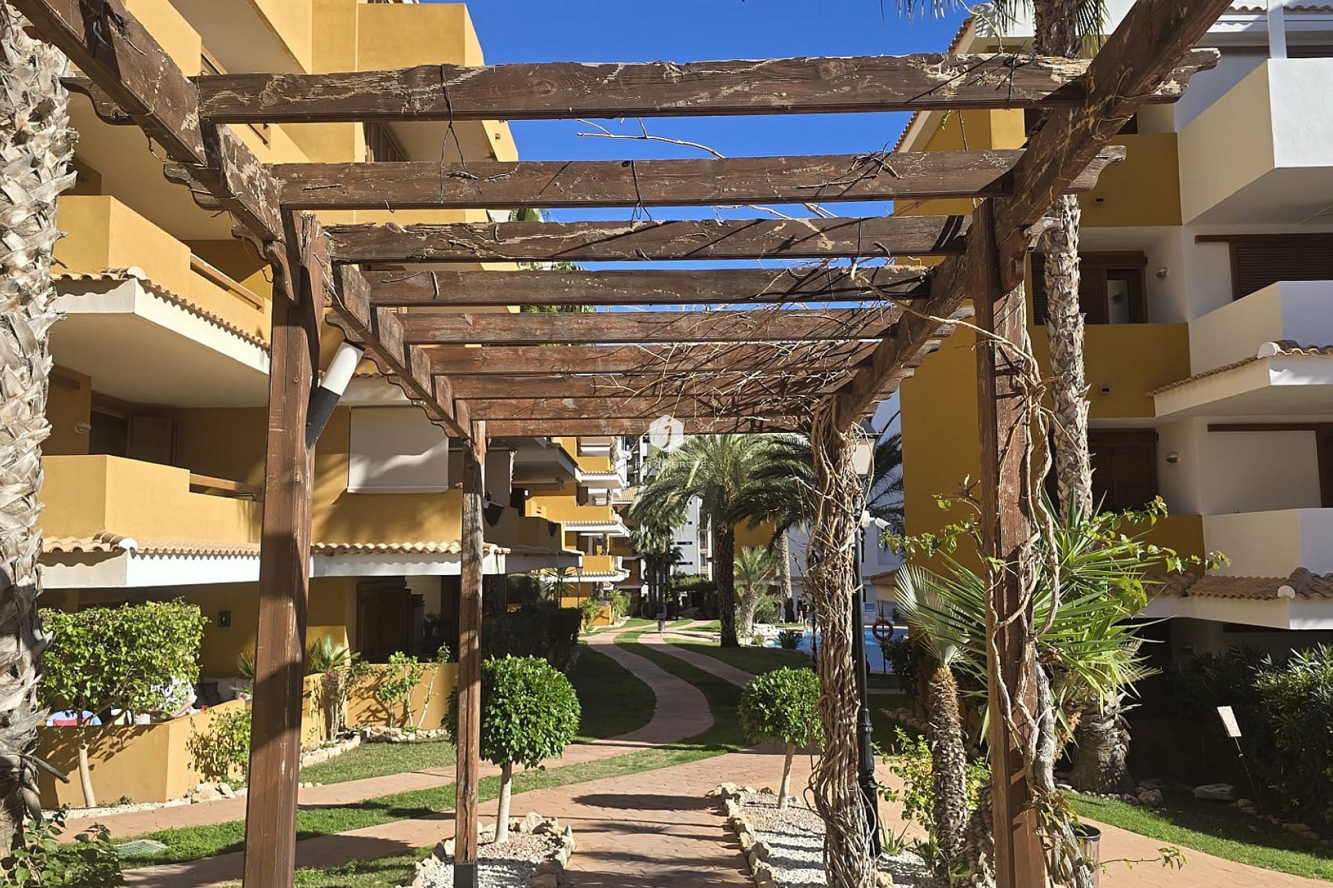 D'occasion - Appartement -
Punta Prima - Costa Blanca