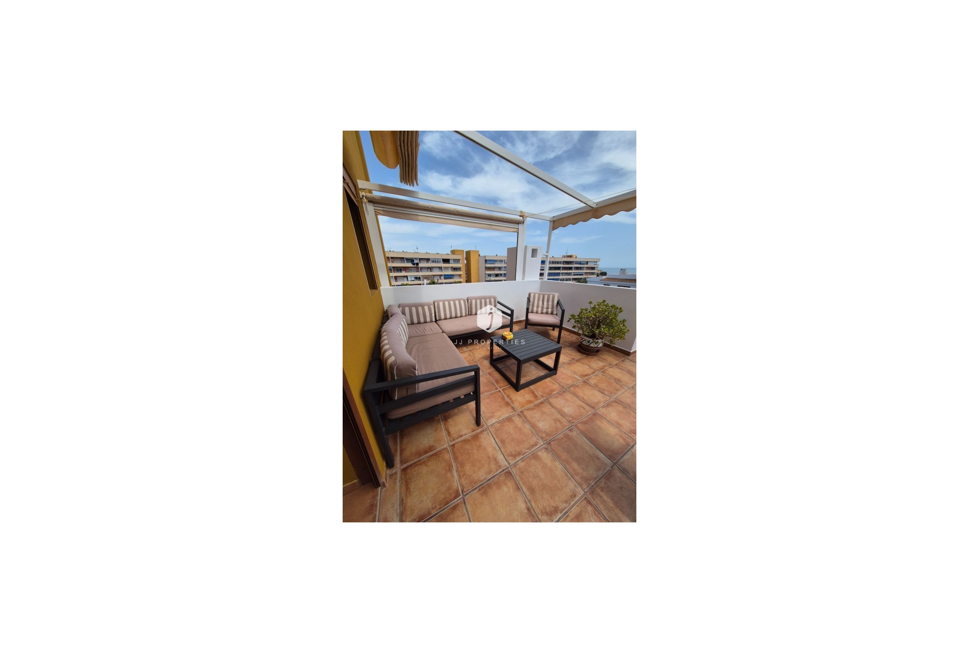 D'occasion - Appartement -
Punta Prima - Costa Blanca