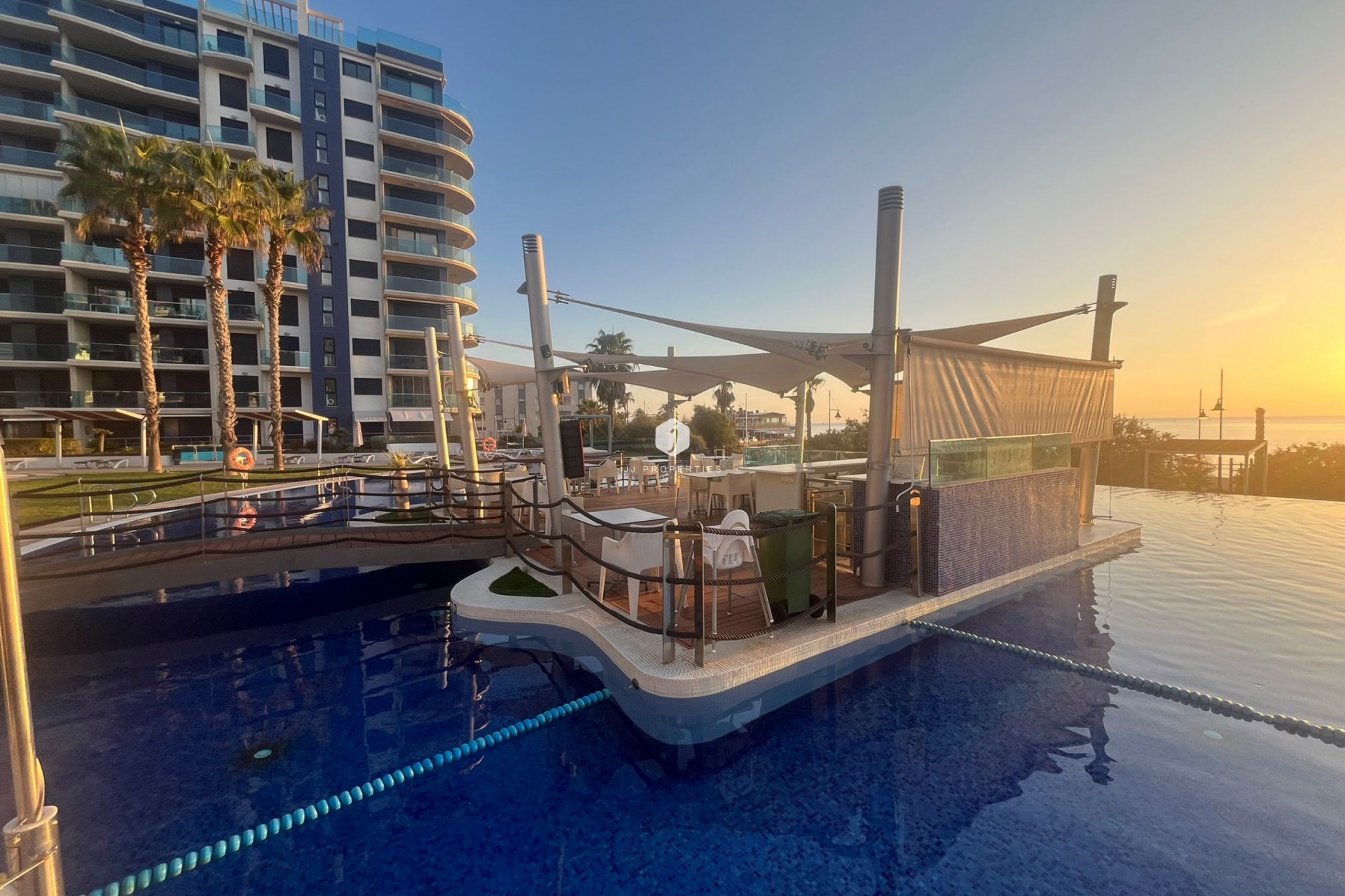 D'occasion - Appartement -
Punta Prima - Costa Blanca