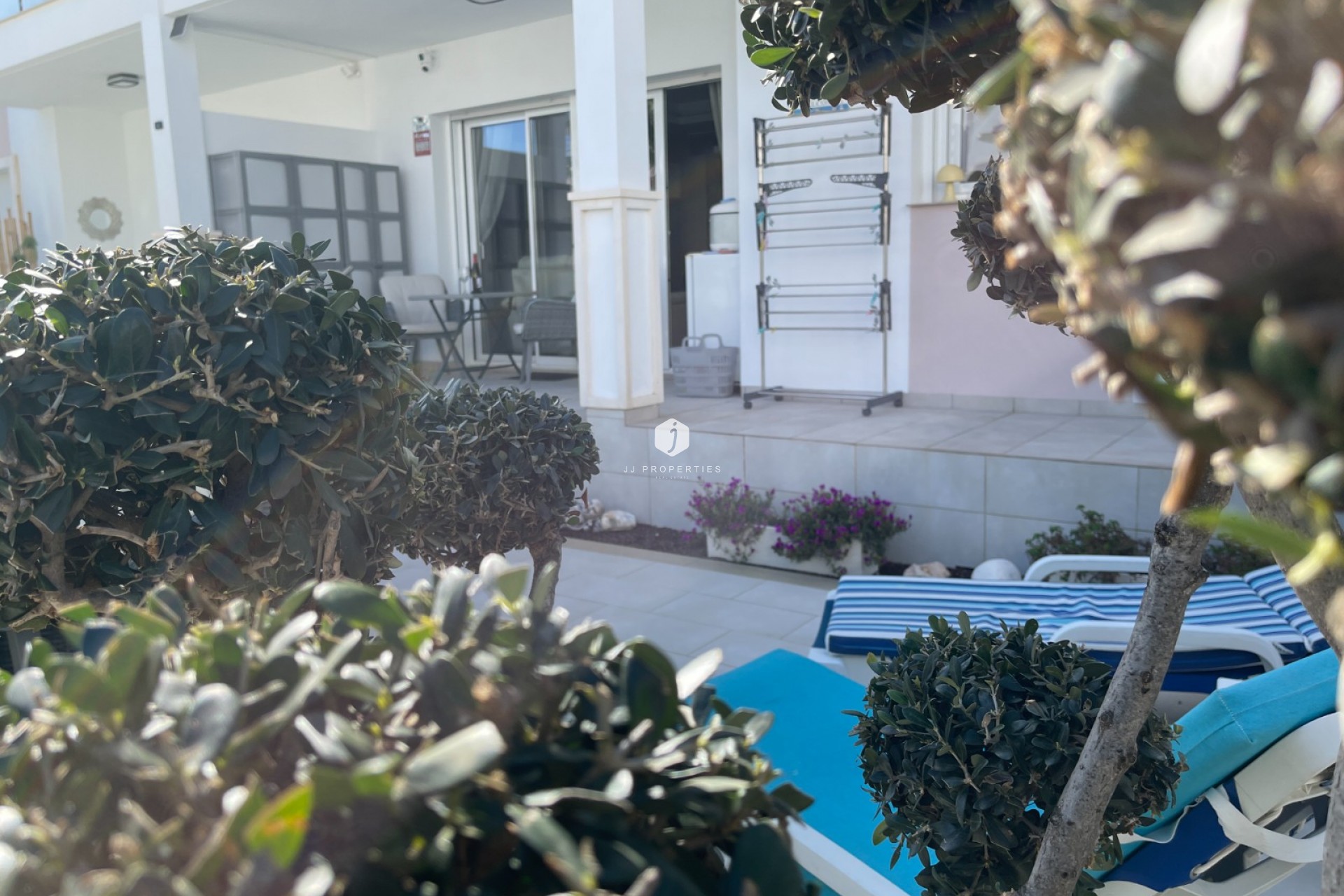 D'occasion - Appartement -
Rojales - Inland