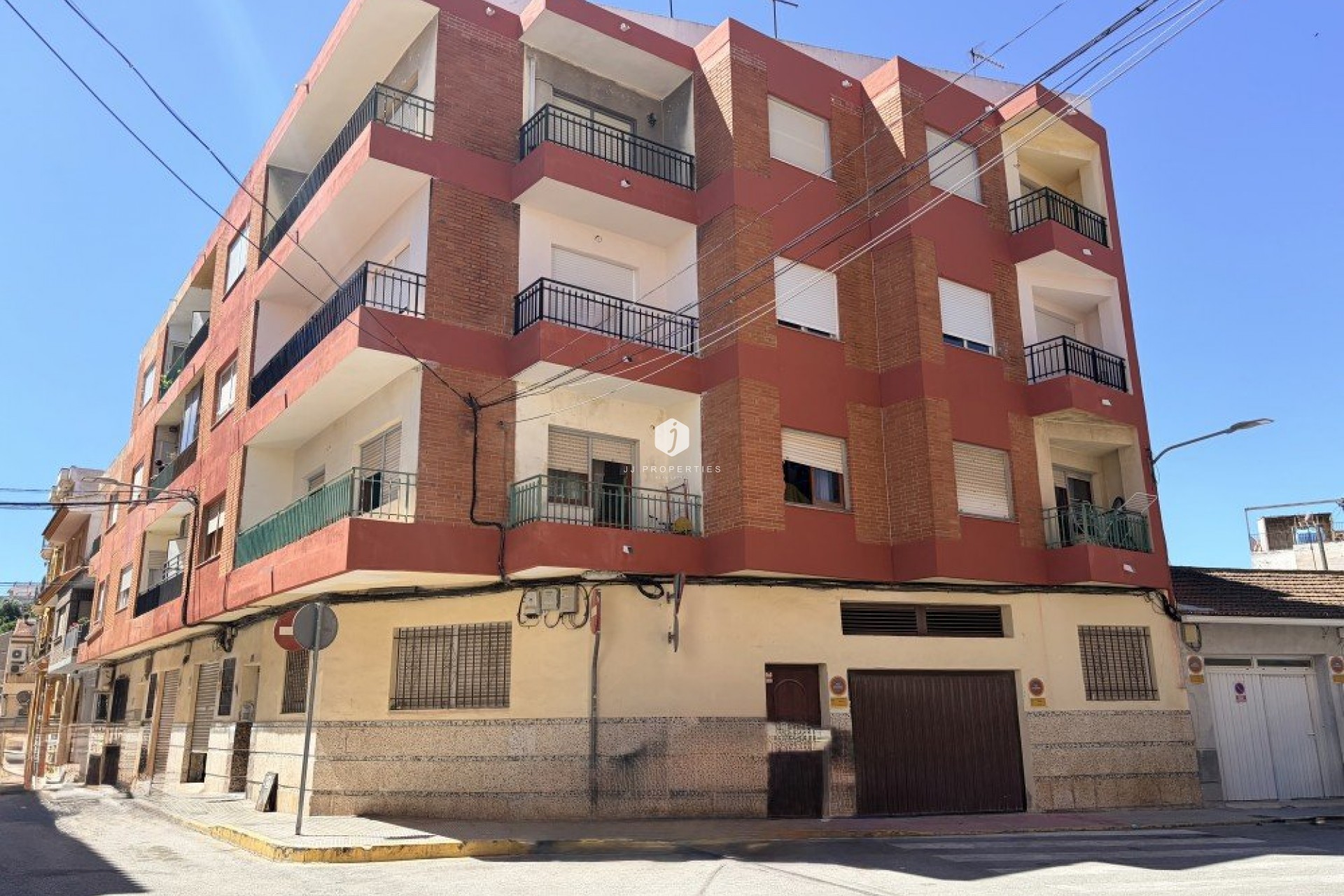 D'occasion - Appartement -
Rojales - Inland