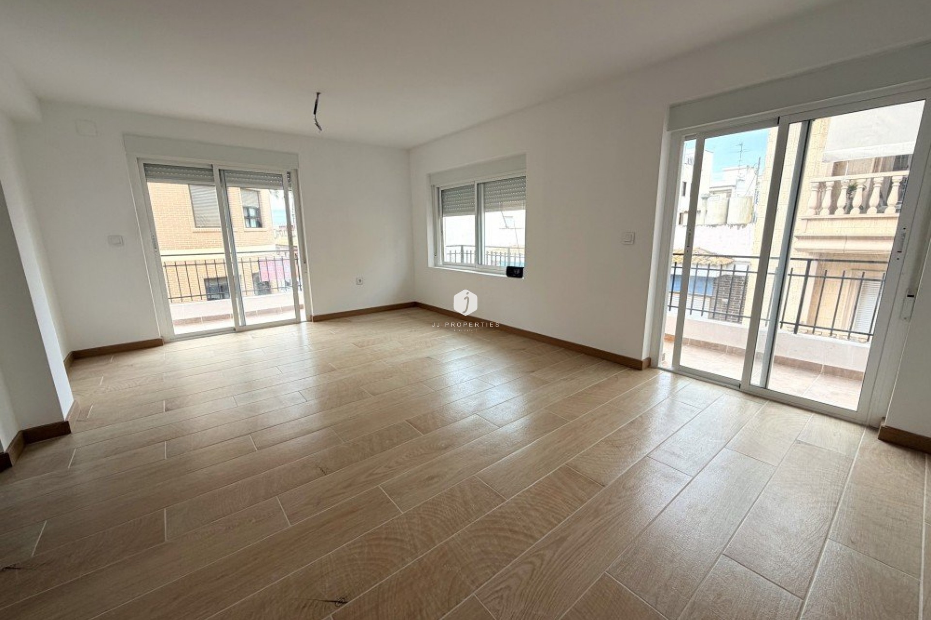 D'occasion - Appartement -
Rojales - Inland