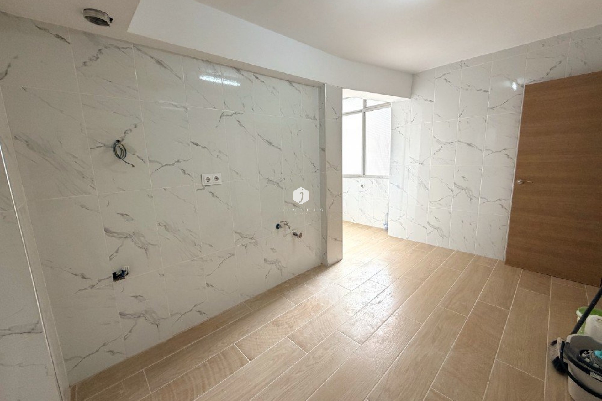 D'occasion - Appartement -
Rojales - Inland