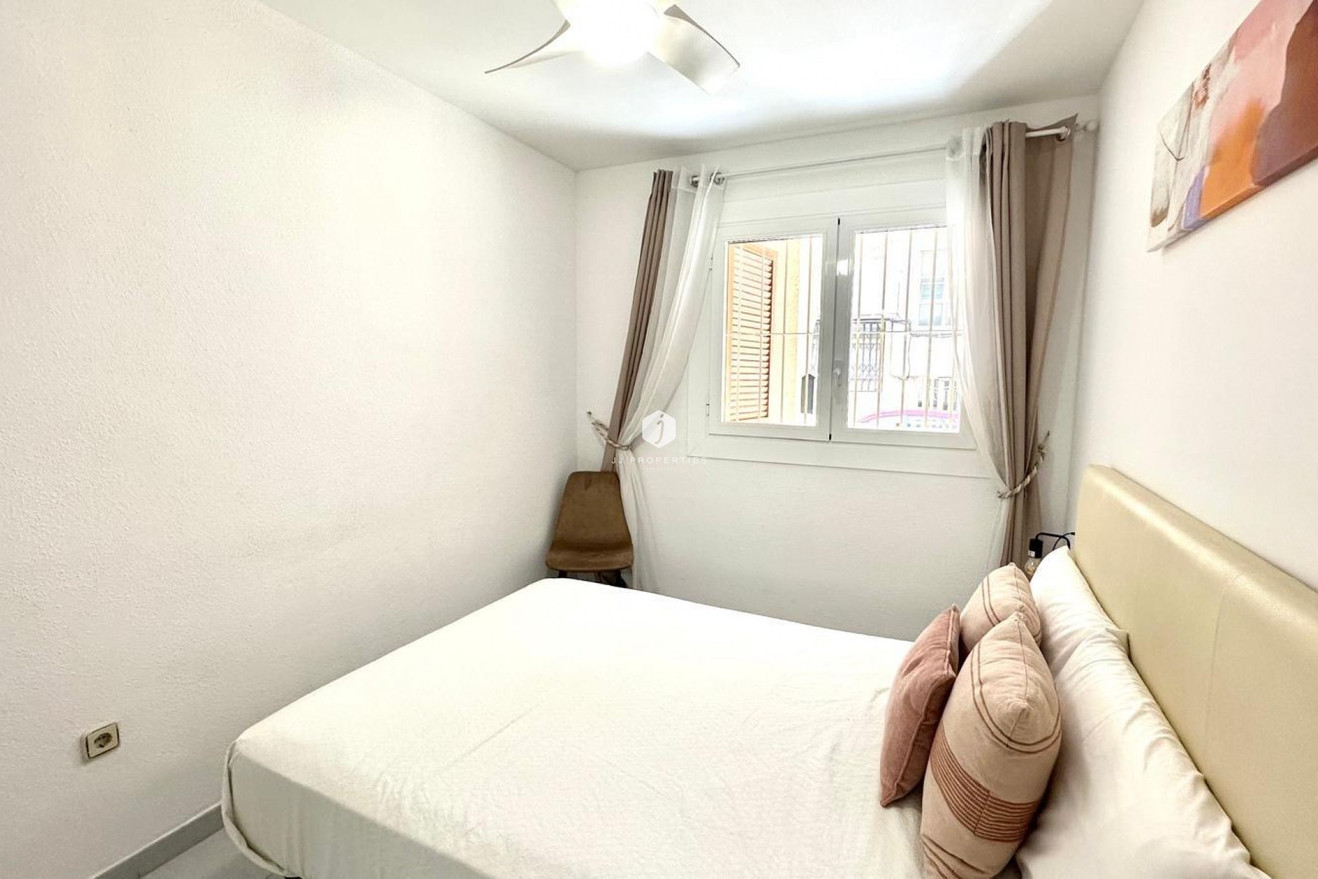 D'occasion - Appartement -
Torrevieja - Acequion