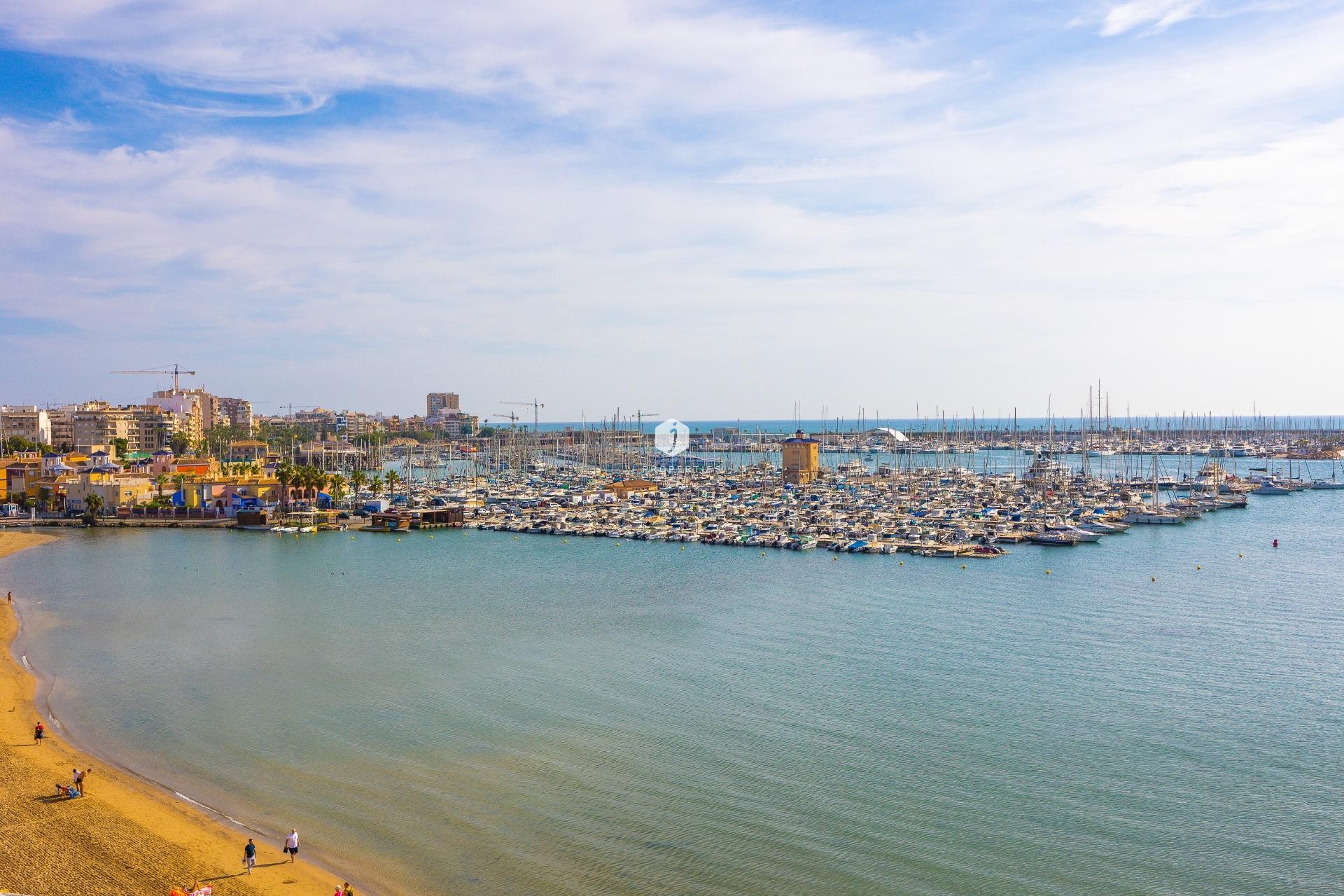 D'occasion - Appartement -
Torrevieja - Acequion