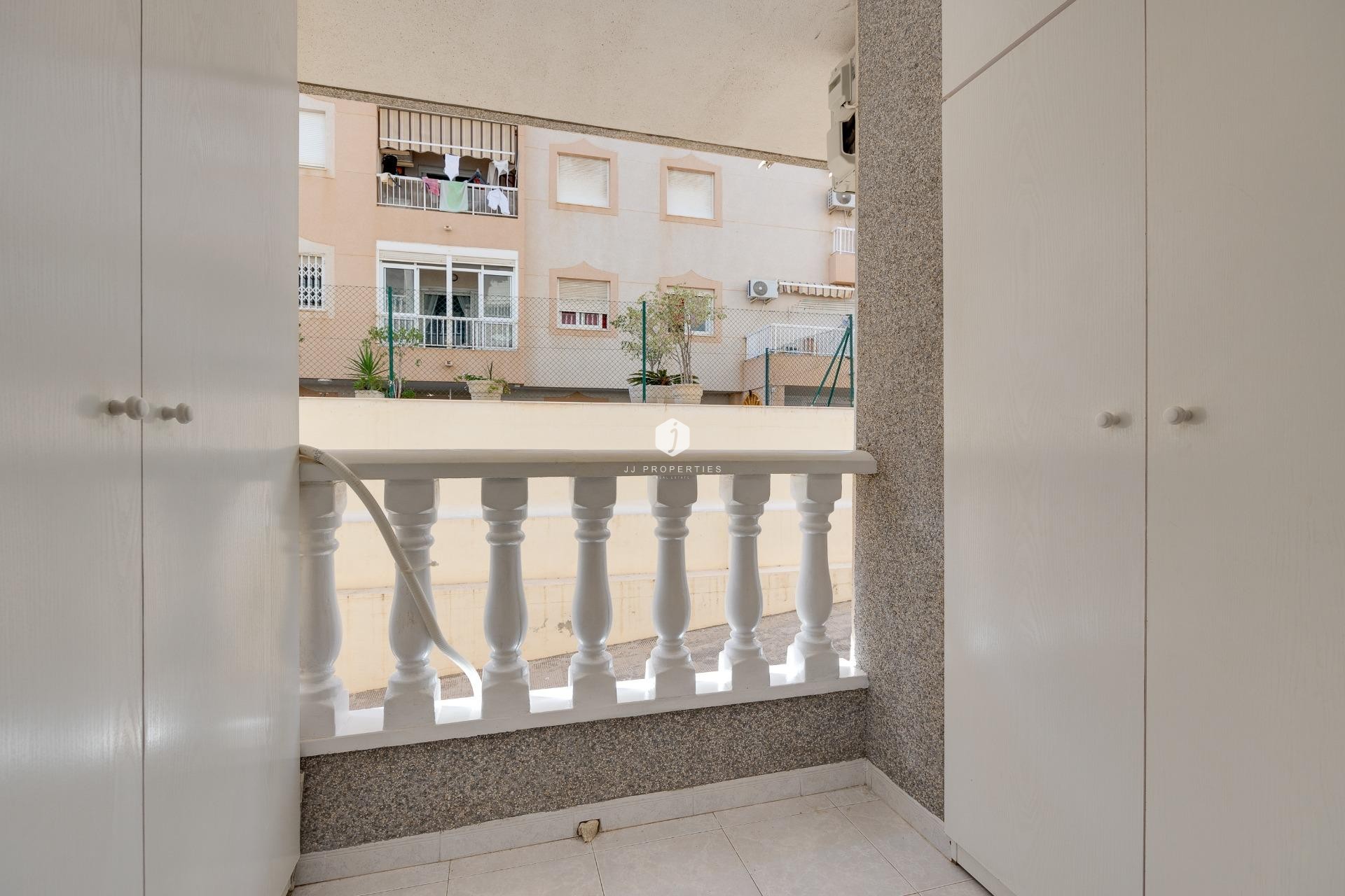 D'occasion - Appartement -
Torrevieja - Acequion