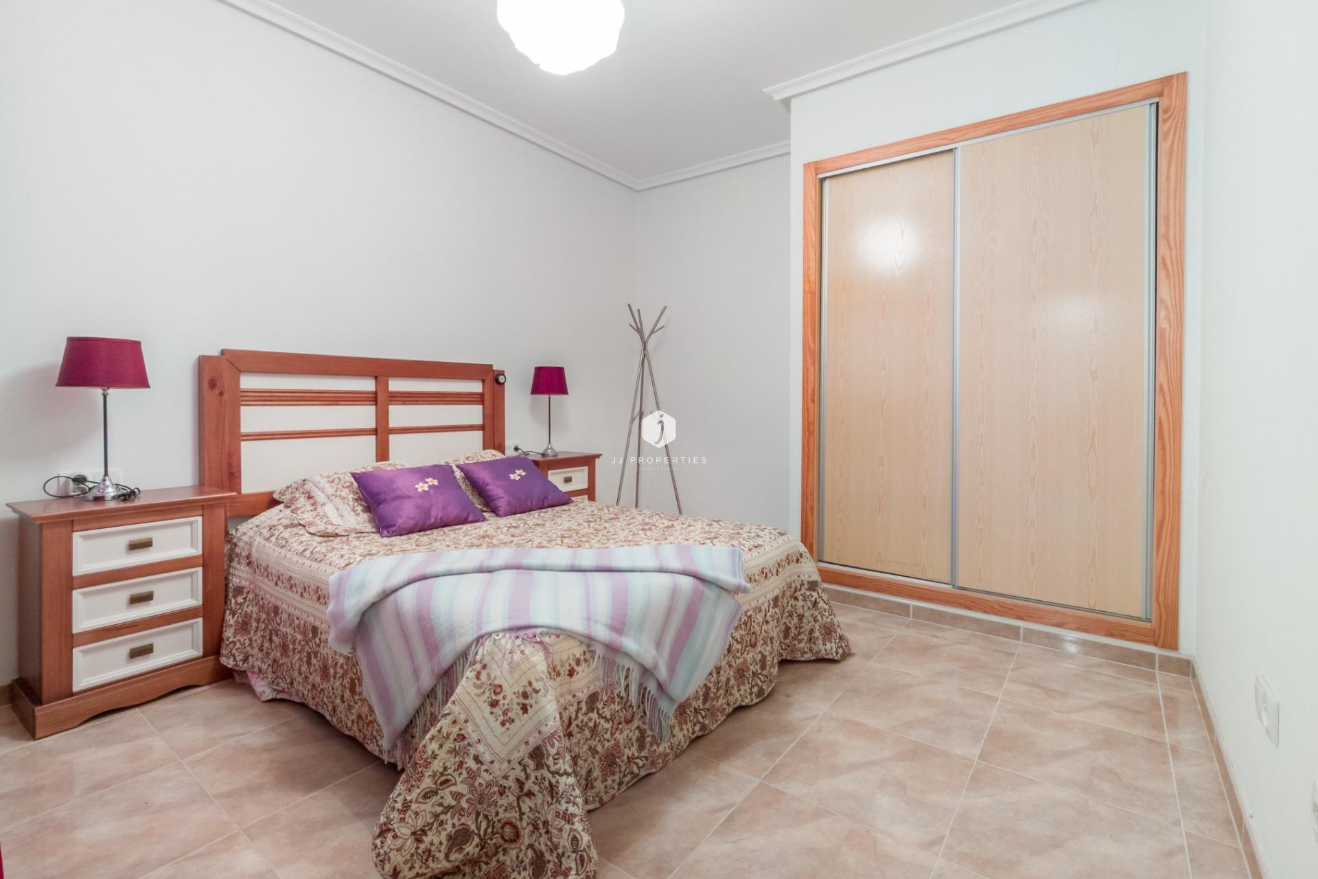 D'occasion - Appartement -
Torrevieja - Acequion
