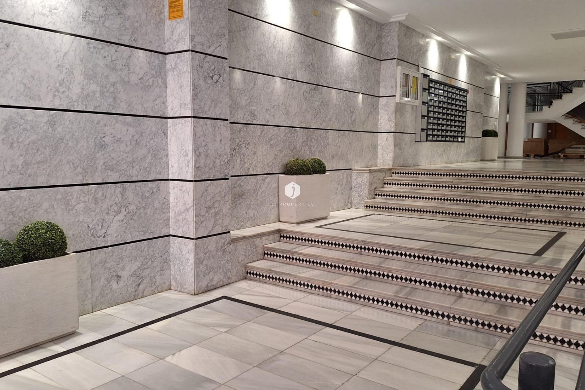 D'occasion - Appartement -
Torrevieja - Acequion