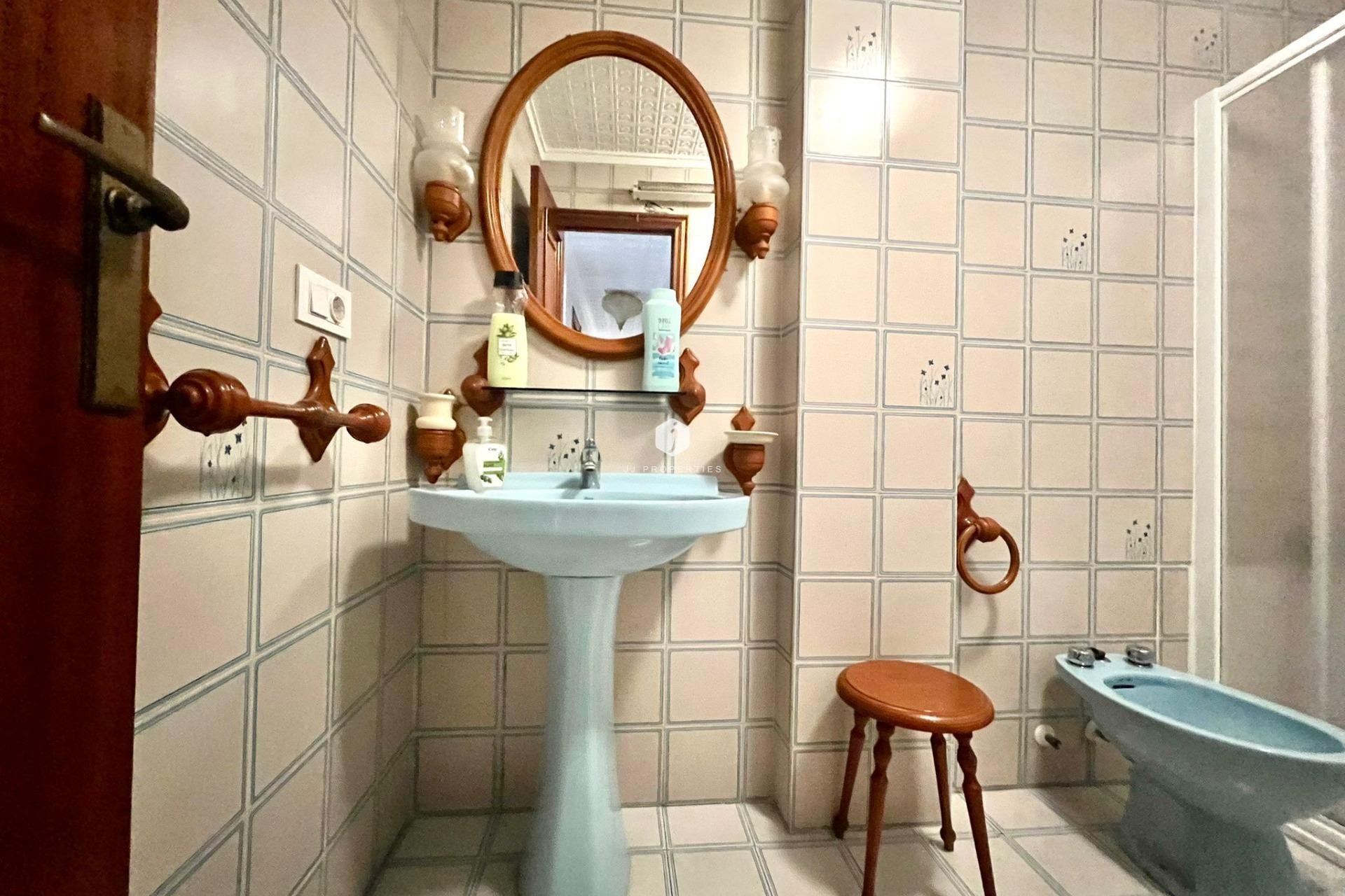 D'occasion - Appartement -
Torrevieja - Acequion