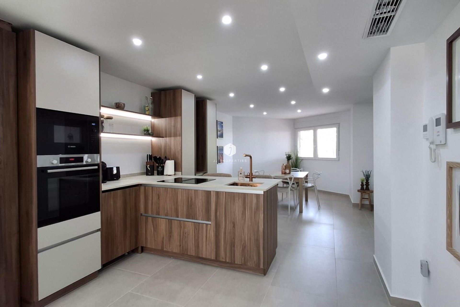 D'occasion - Appartement -
Torrevieja - Acequion