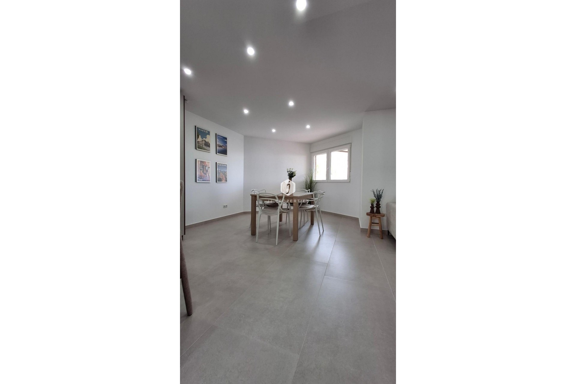 D'occasion - Appartement -
Torrevieja - Acequion
