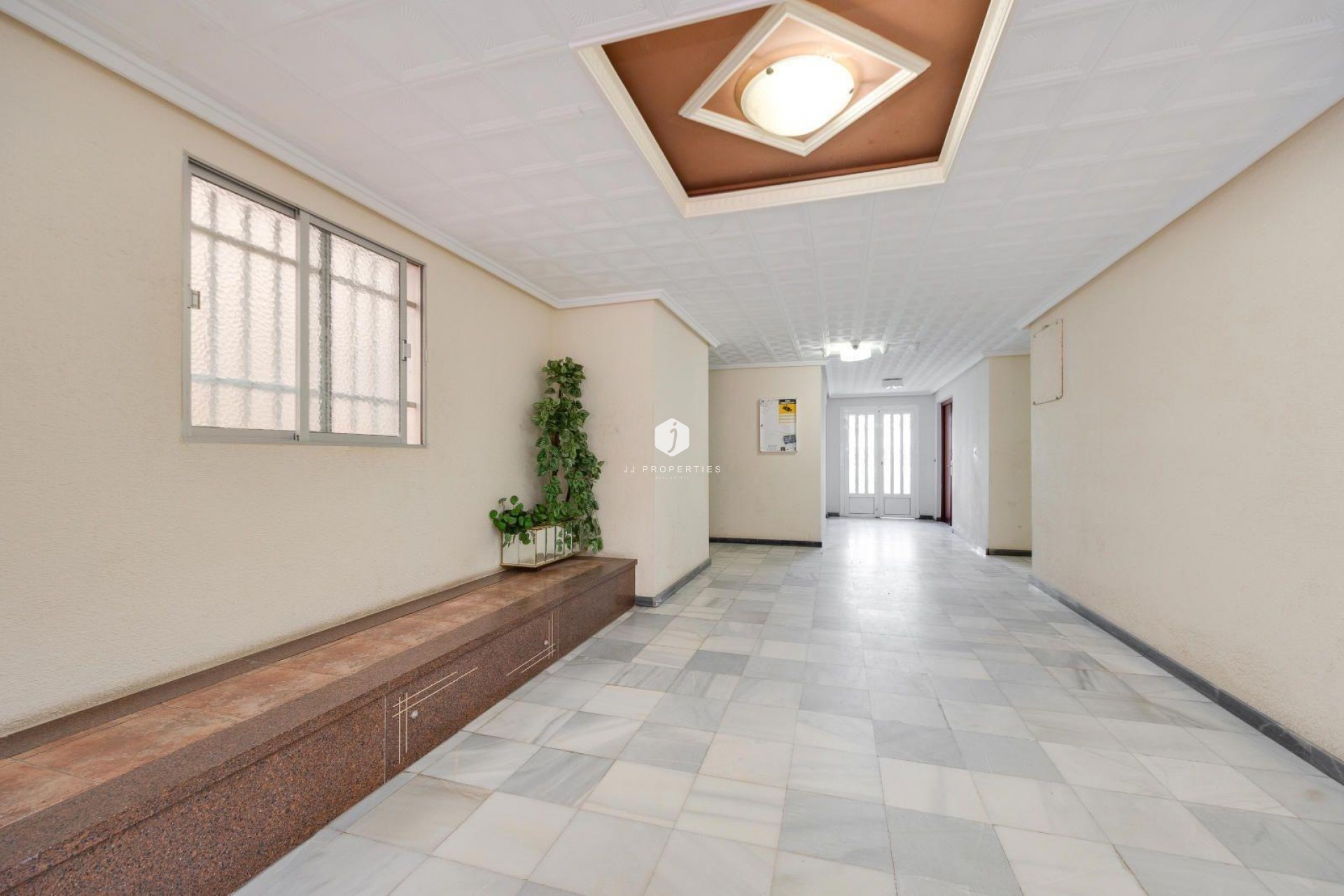 D'occasion - Appartement -
Torrevieja - Acequion