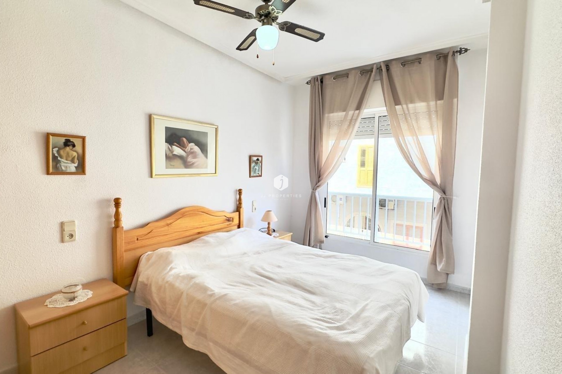 D'occasion - Appartement -
Torrevieja - Acequion