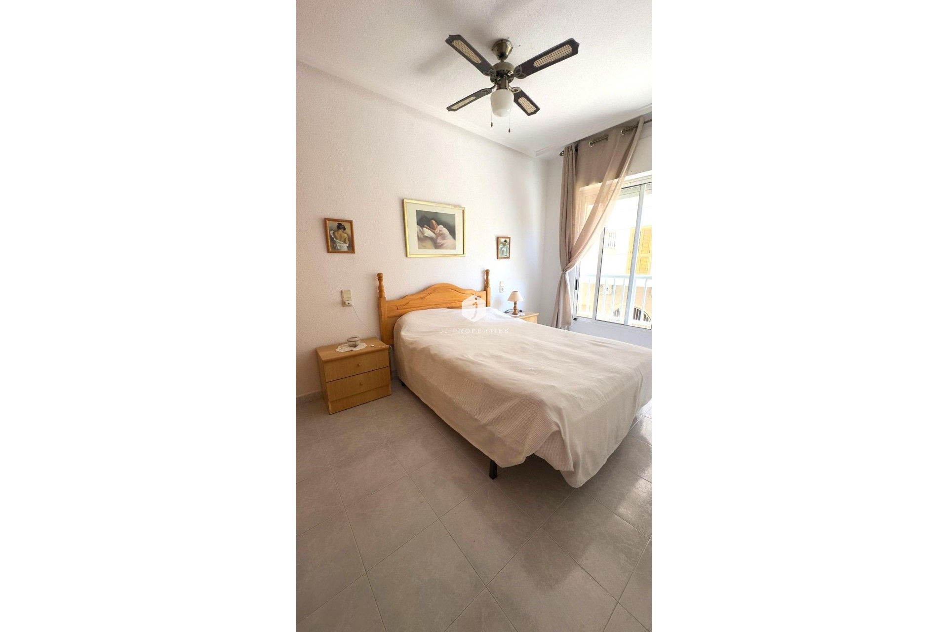D'occasion - Appartement -
Torrevieja - Acequion