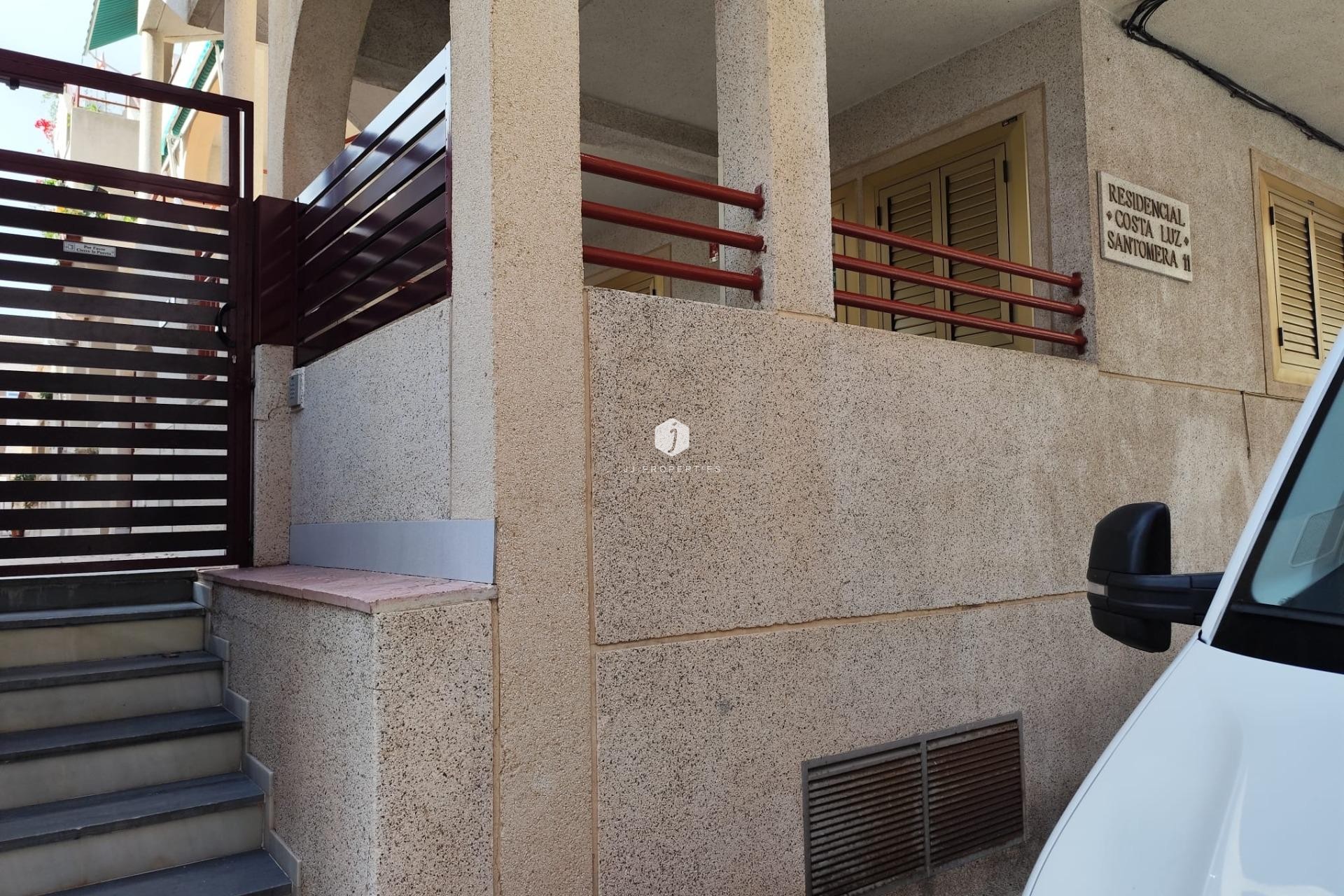 D'occasion - Appartement -
Torrevieja - Acequion