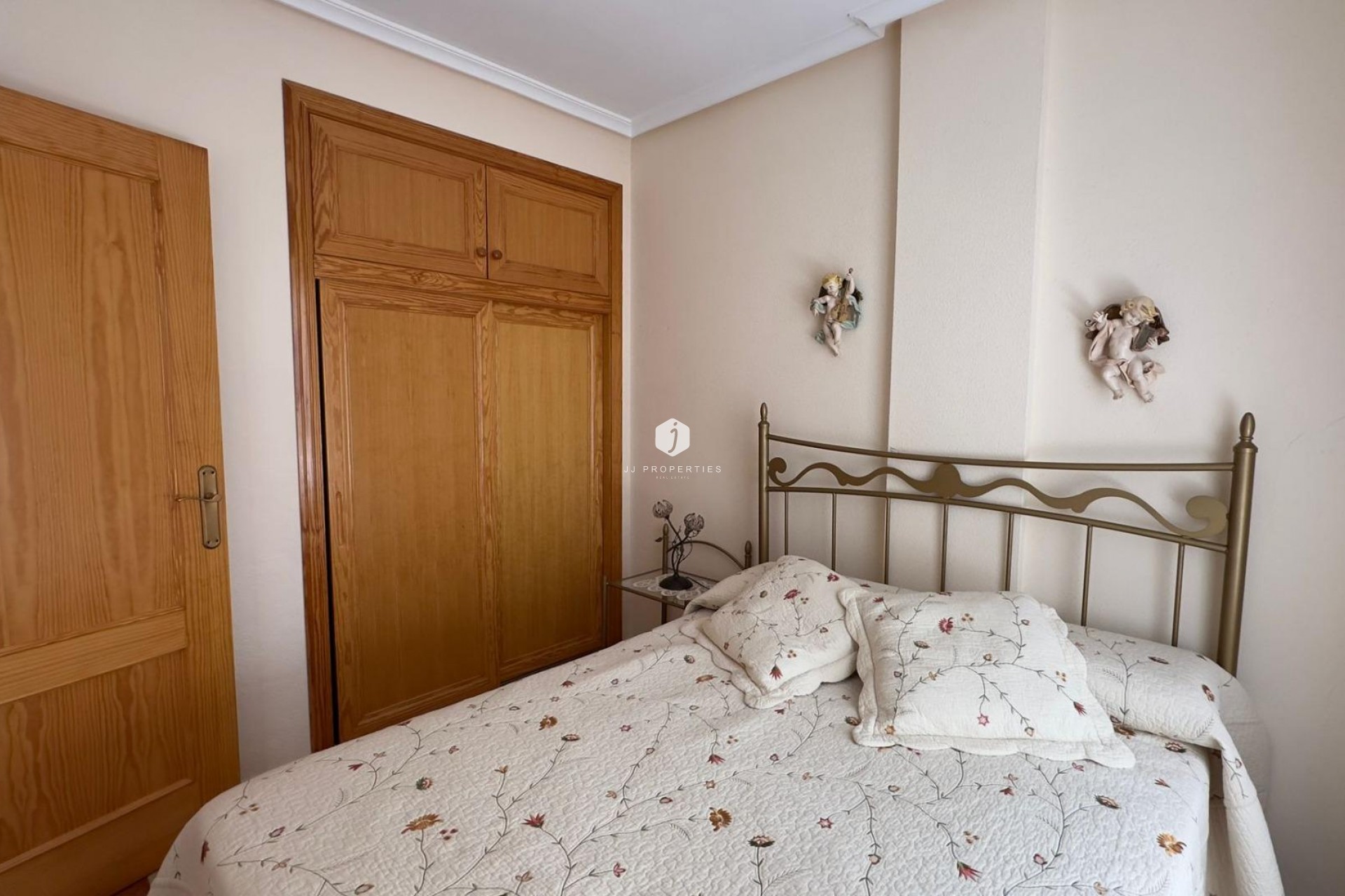 D'occasion - Appartement -
Torrevieja - Acequion