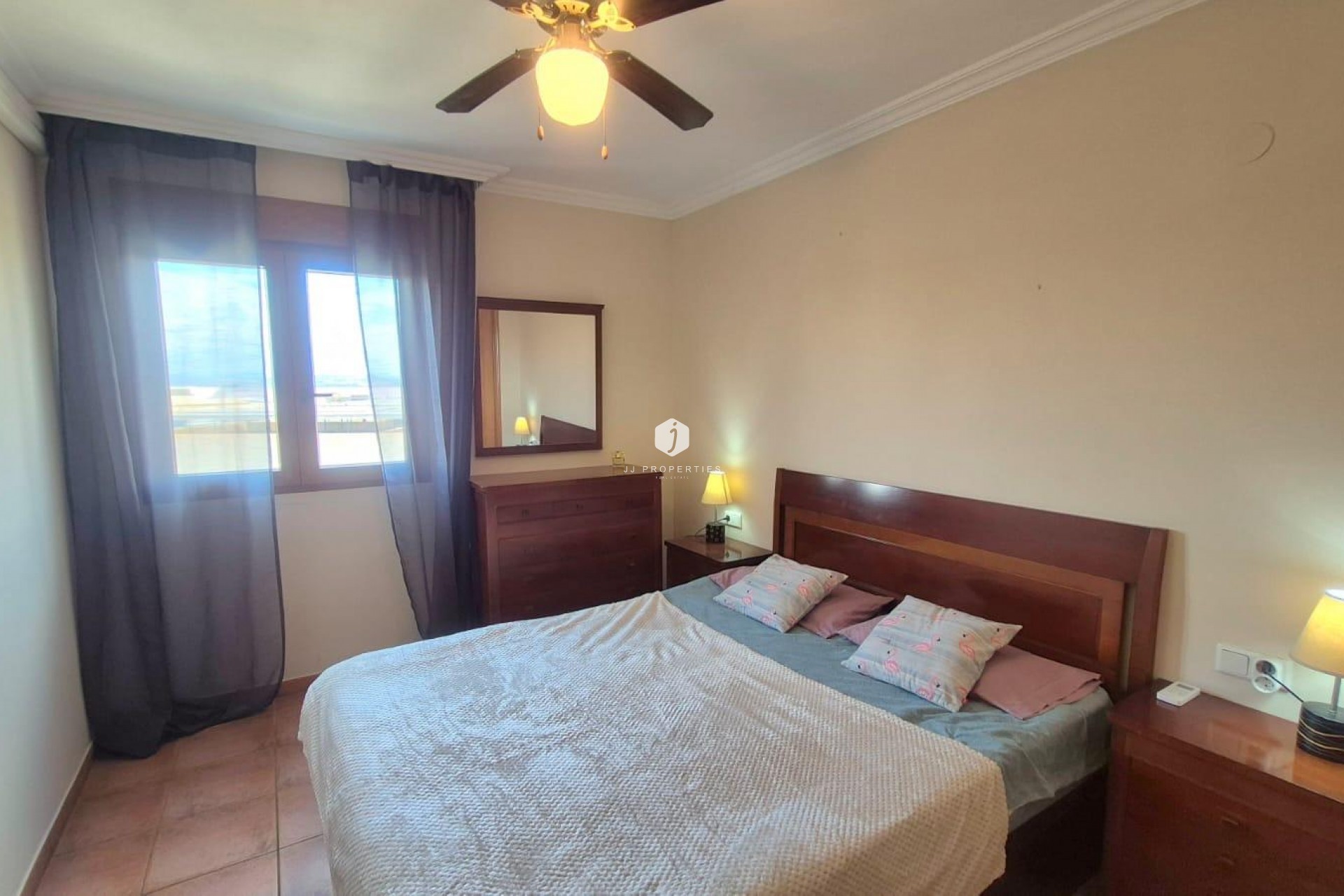 D'occasion - Appartement -
Torrevieja - Acequion