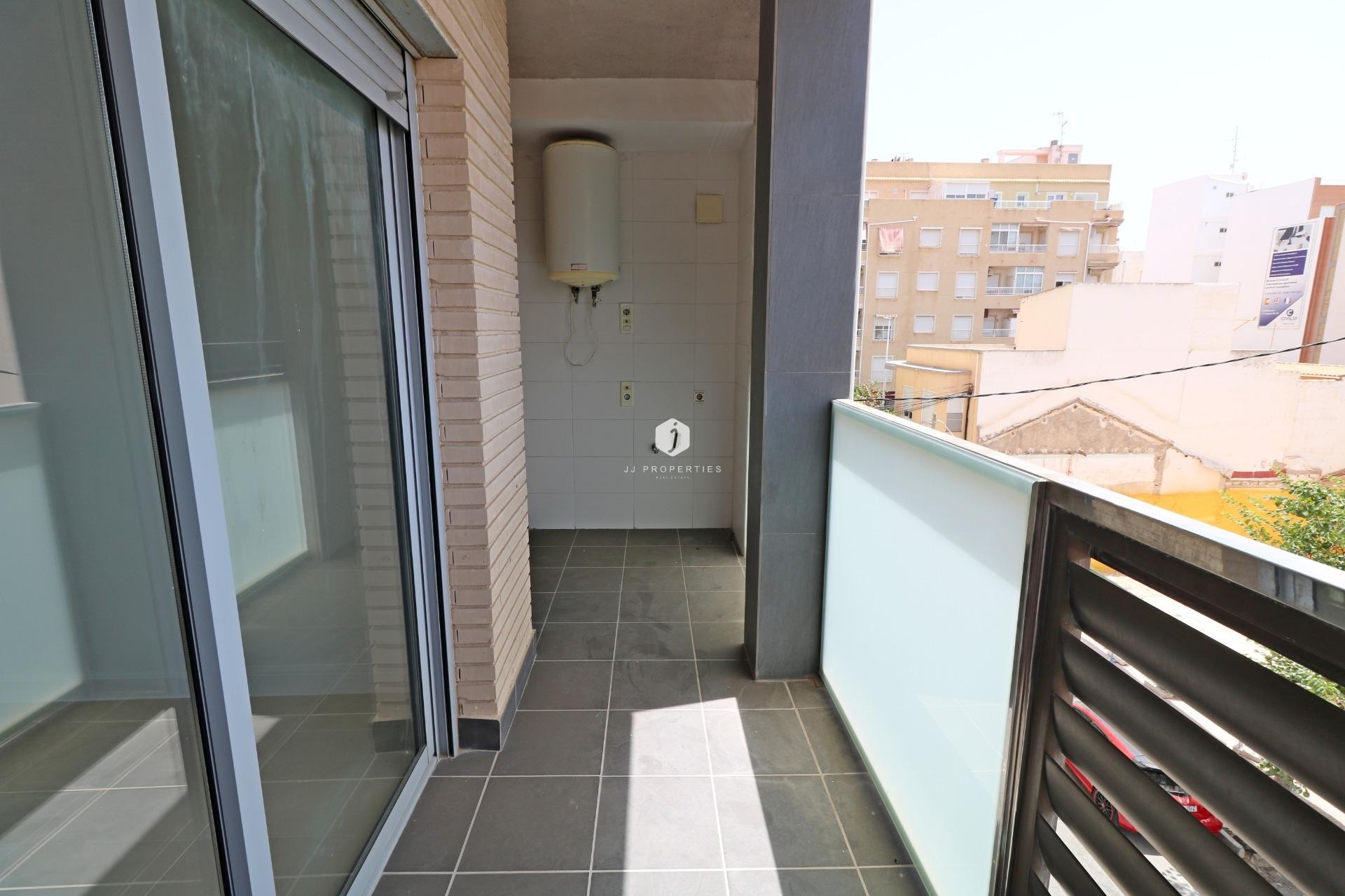 D'occasion - Appartement -
Torrevieja - Acequion