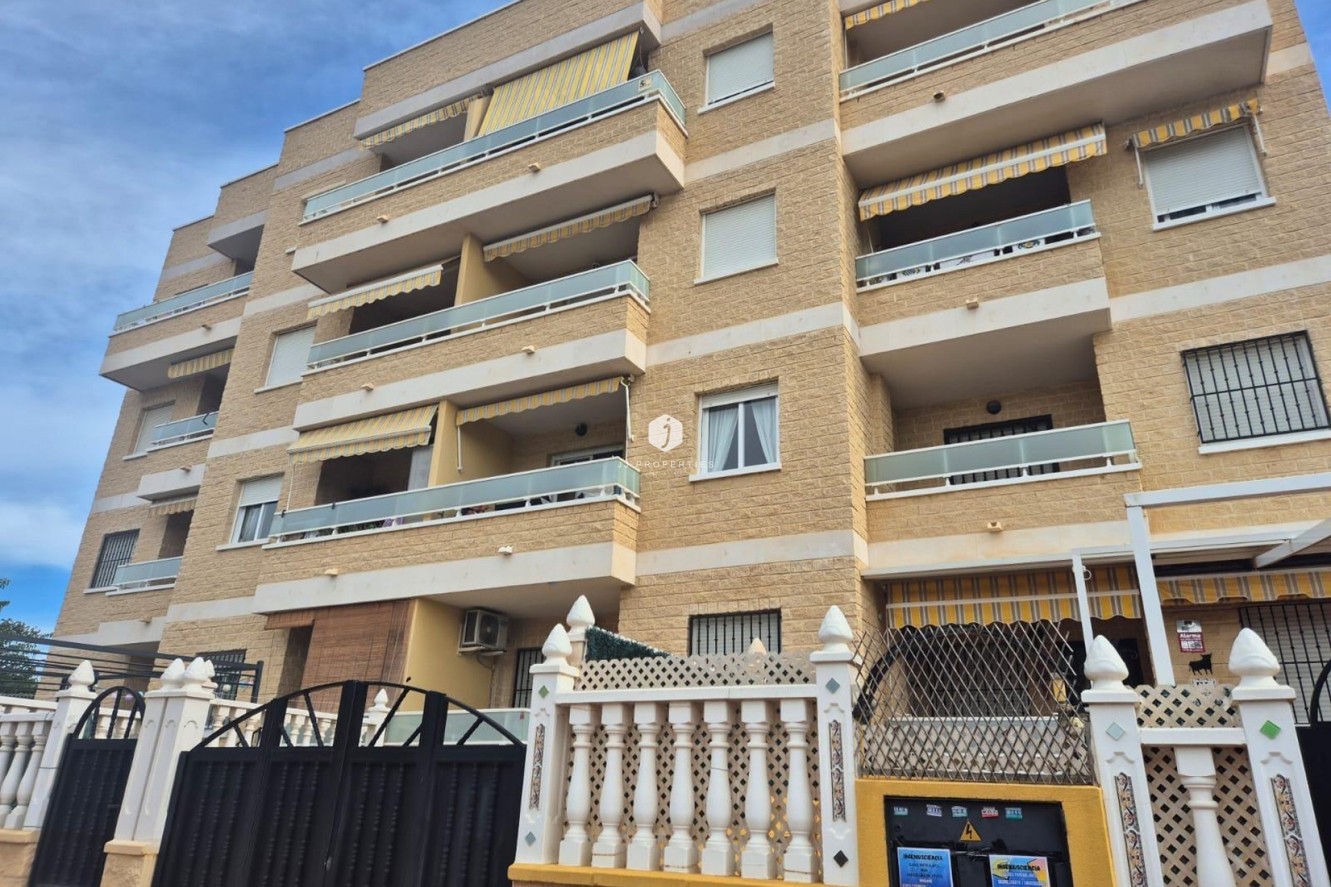 D'occasion - Appartement -
Torrevieja - aguas nuevas