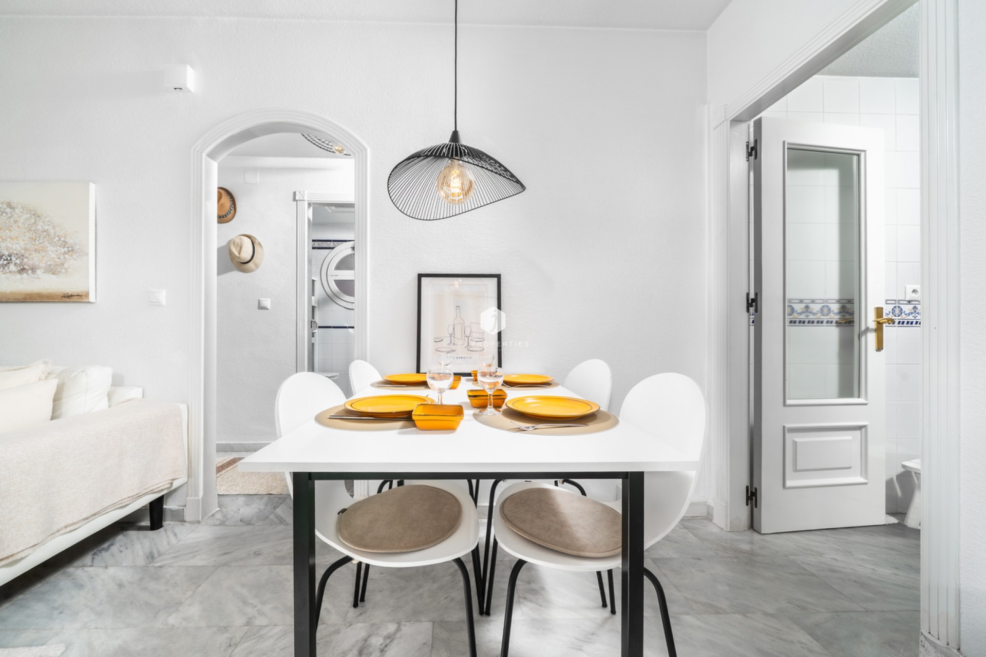 D'occasion - Appartement -
Torrevieja - aguas nuevas