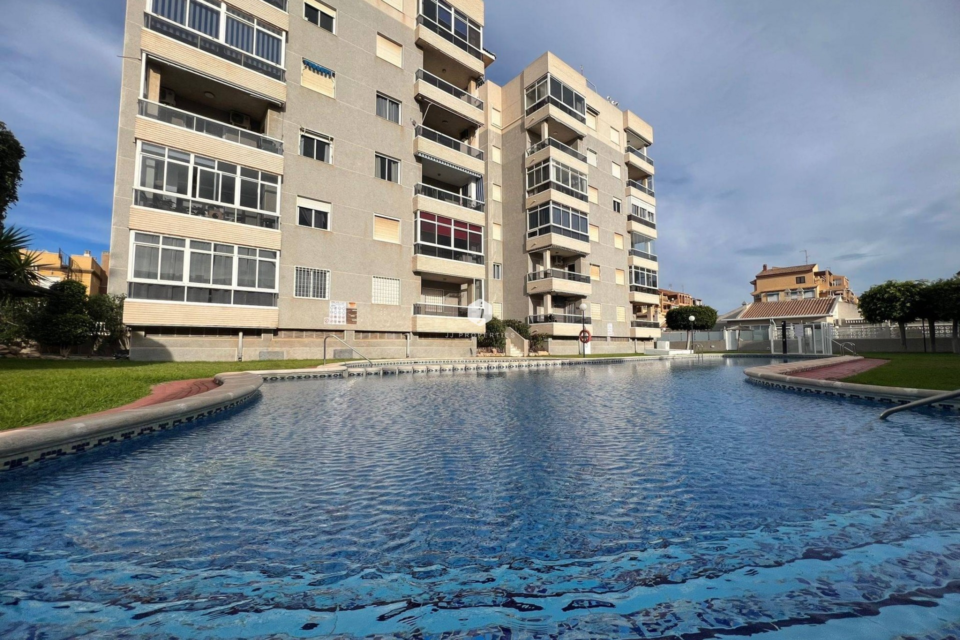 D'occasion - Appartement -
Torrevieja - aguas nuevas