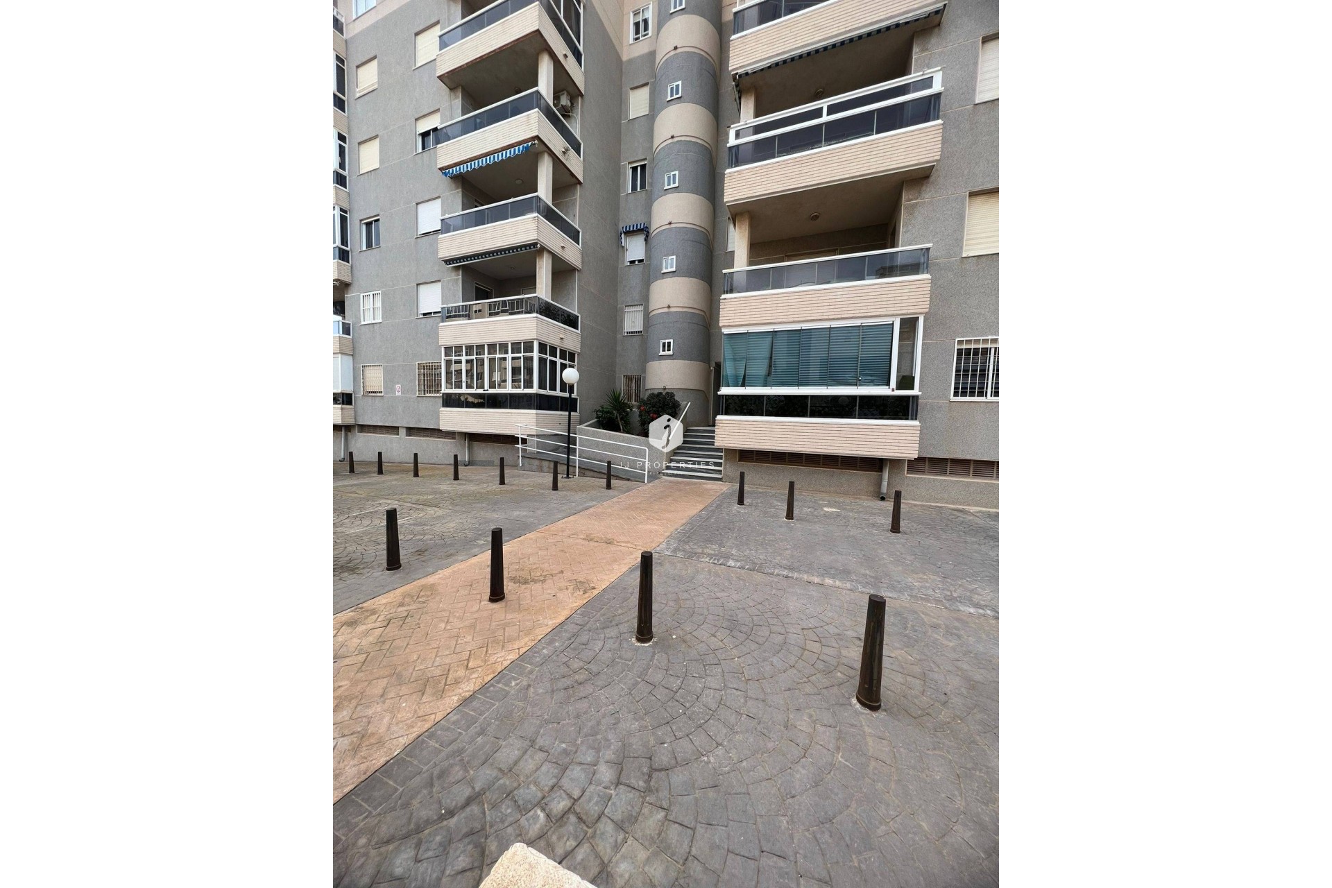 D'occasion - Appartement -
Torrevieja - aguas nuevas
