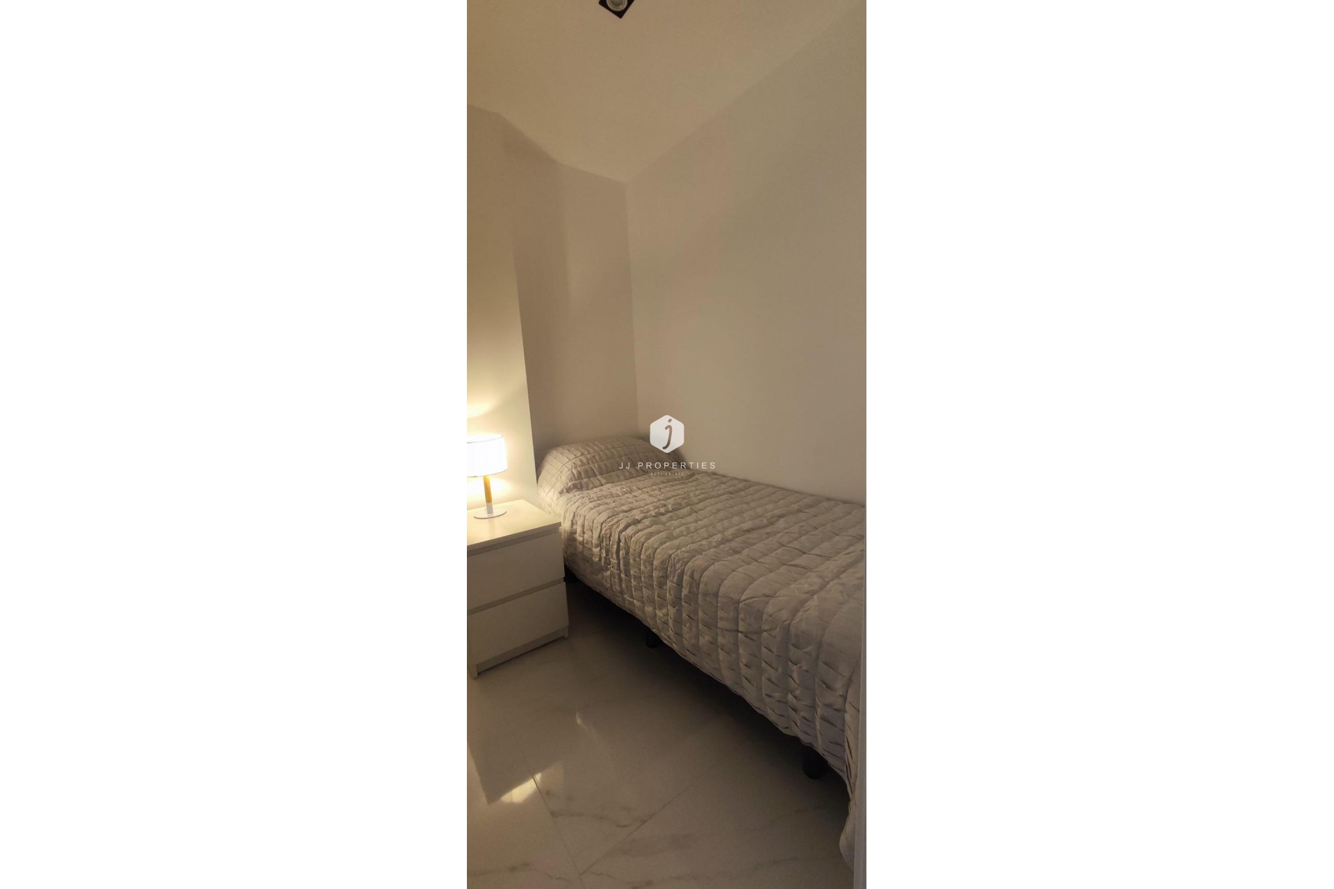 D'occasion - Appartement -
Torrevieja - Cabo cervera