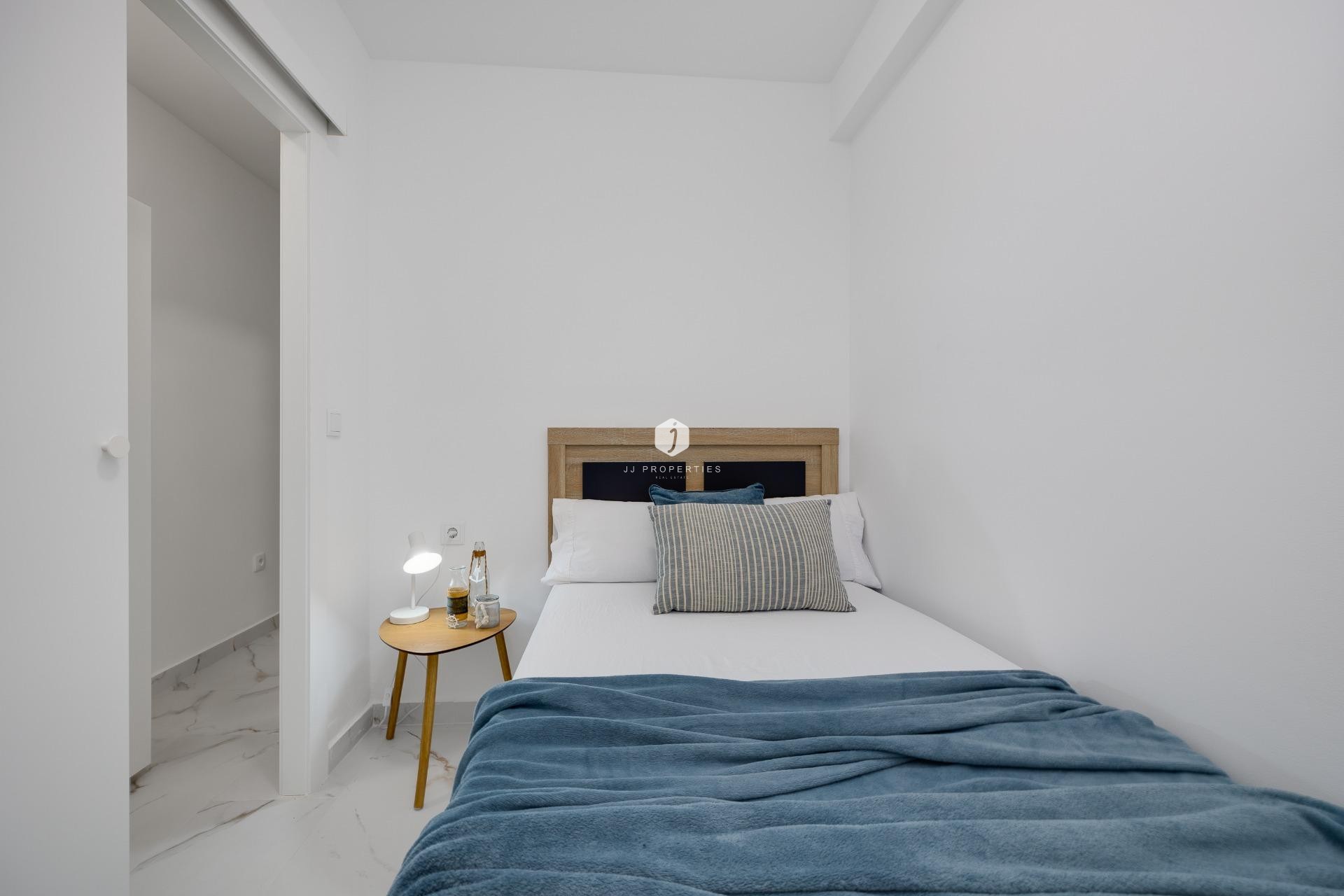 D'occasion - Appartement -
Torrevieja - Cabo cervera