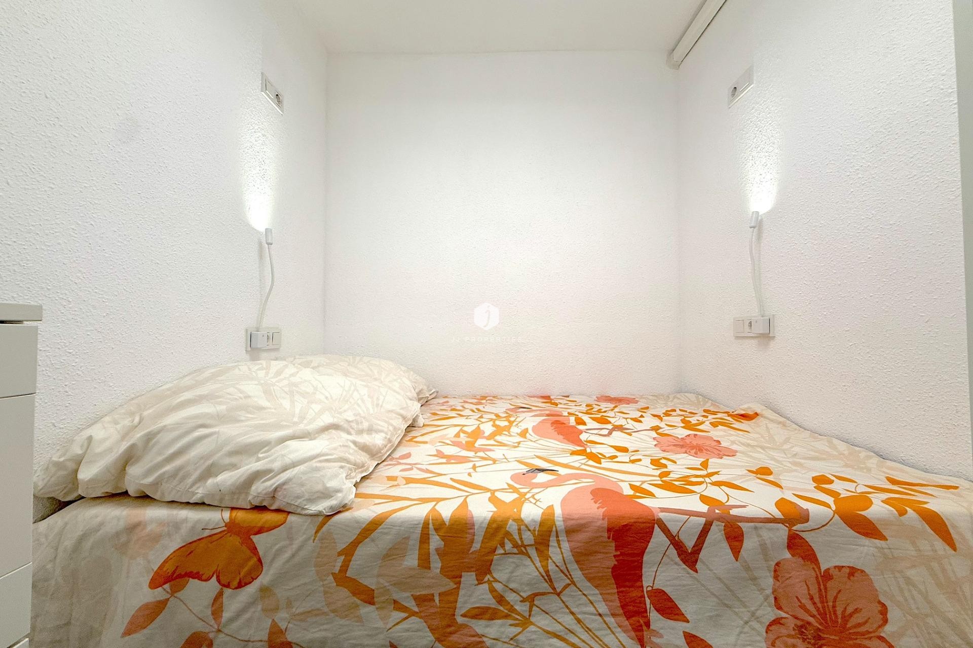 D'occasion - Appartement -
Torrevieja - Cabo cervera