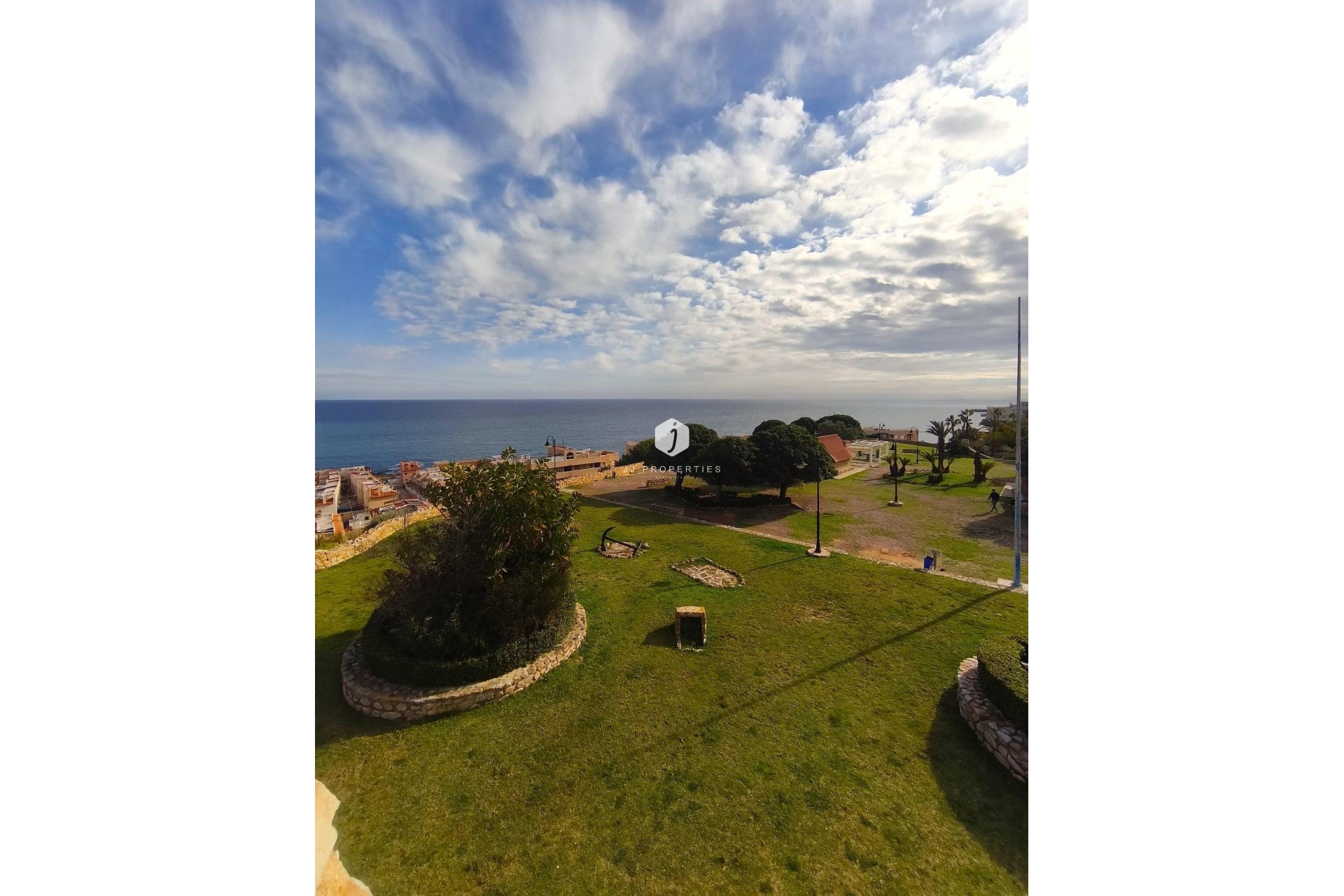 D'occasion - Appartement -
Torrevieja - Cabo cervera