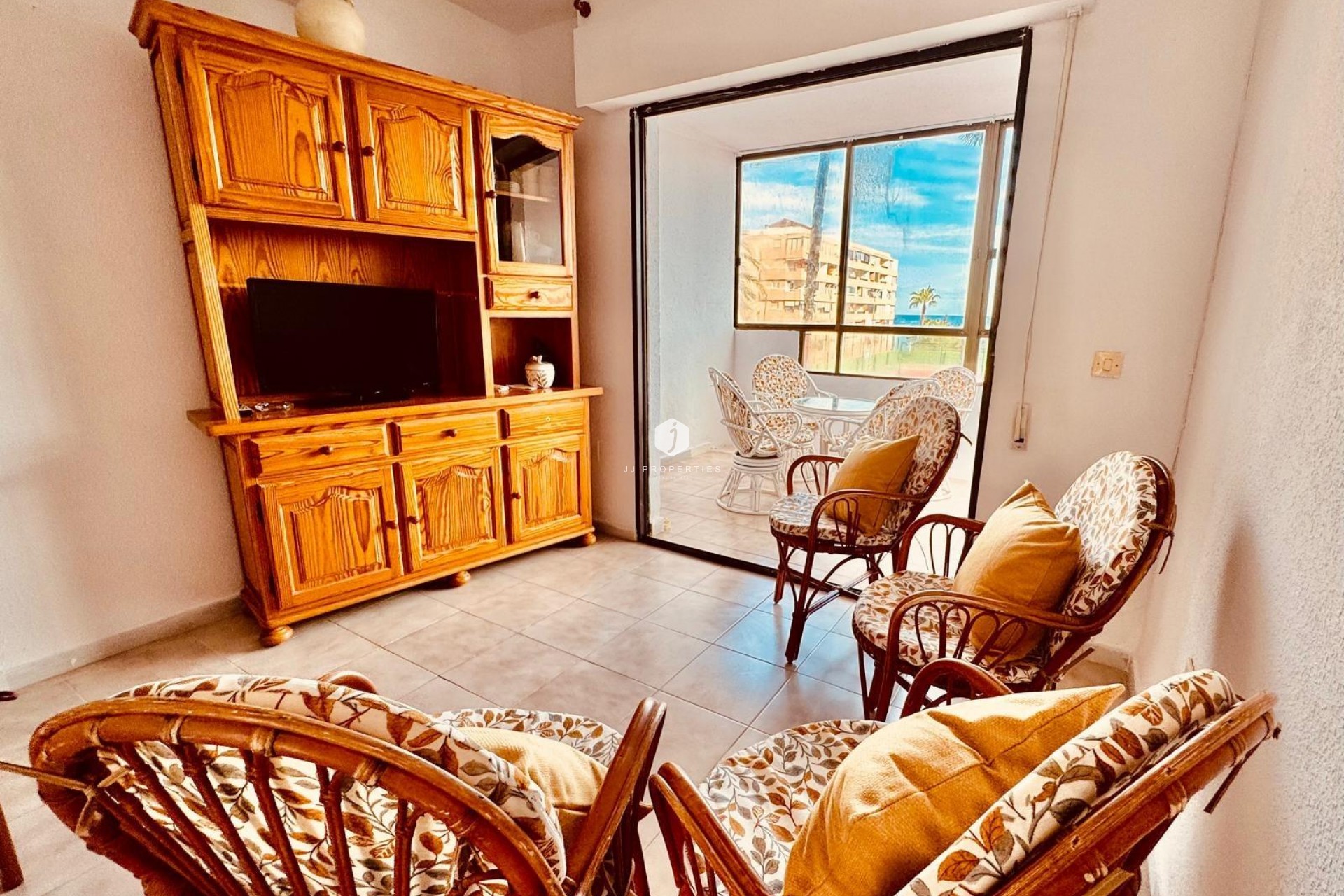 D'occasion - Appartement -
Torrevieja - Cabo cervera