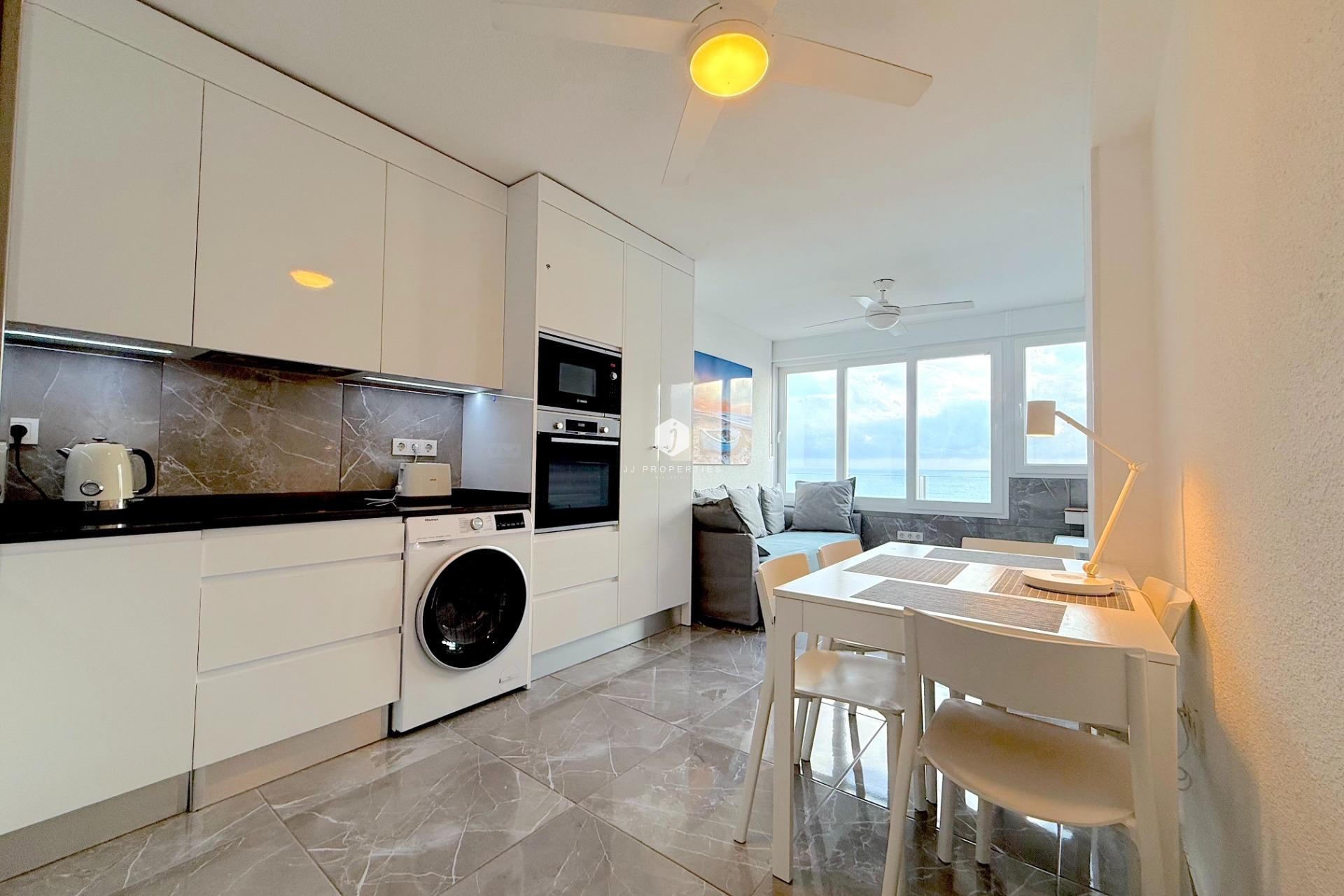 D'occasion - Appartement -
Torrevieja - Cabo cervera