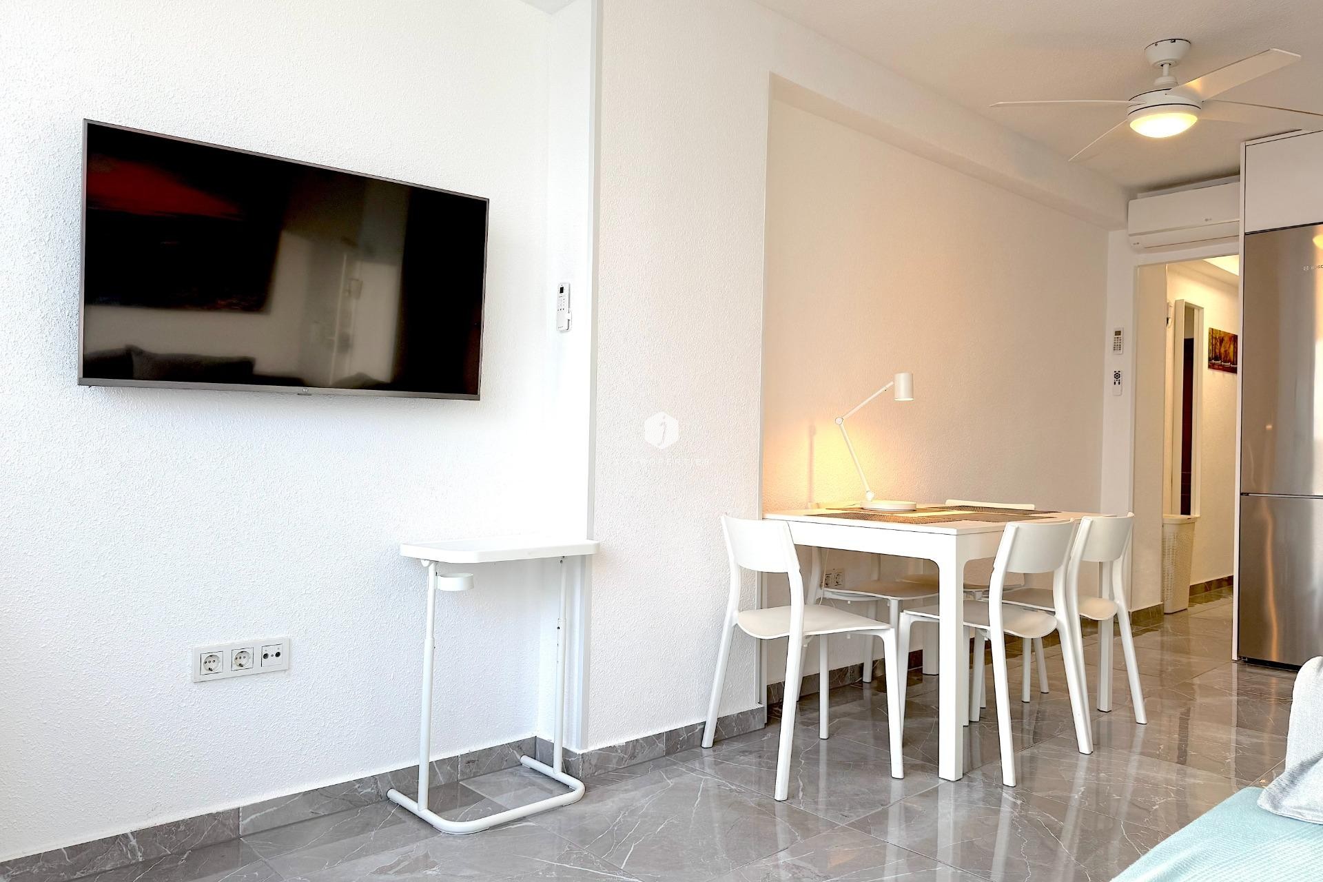 D'occasion - Appartement -
Torrevieja - Cabo cervera